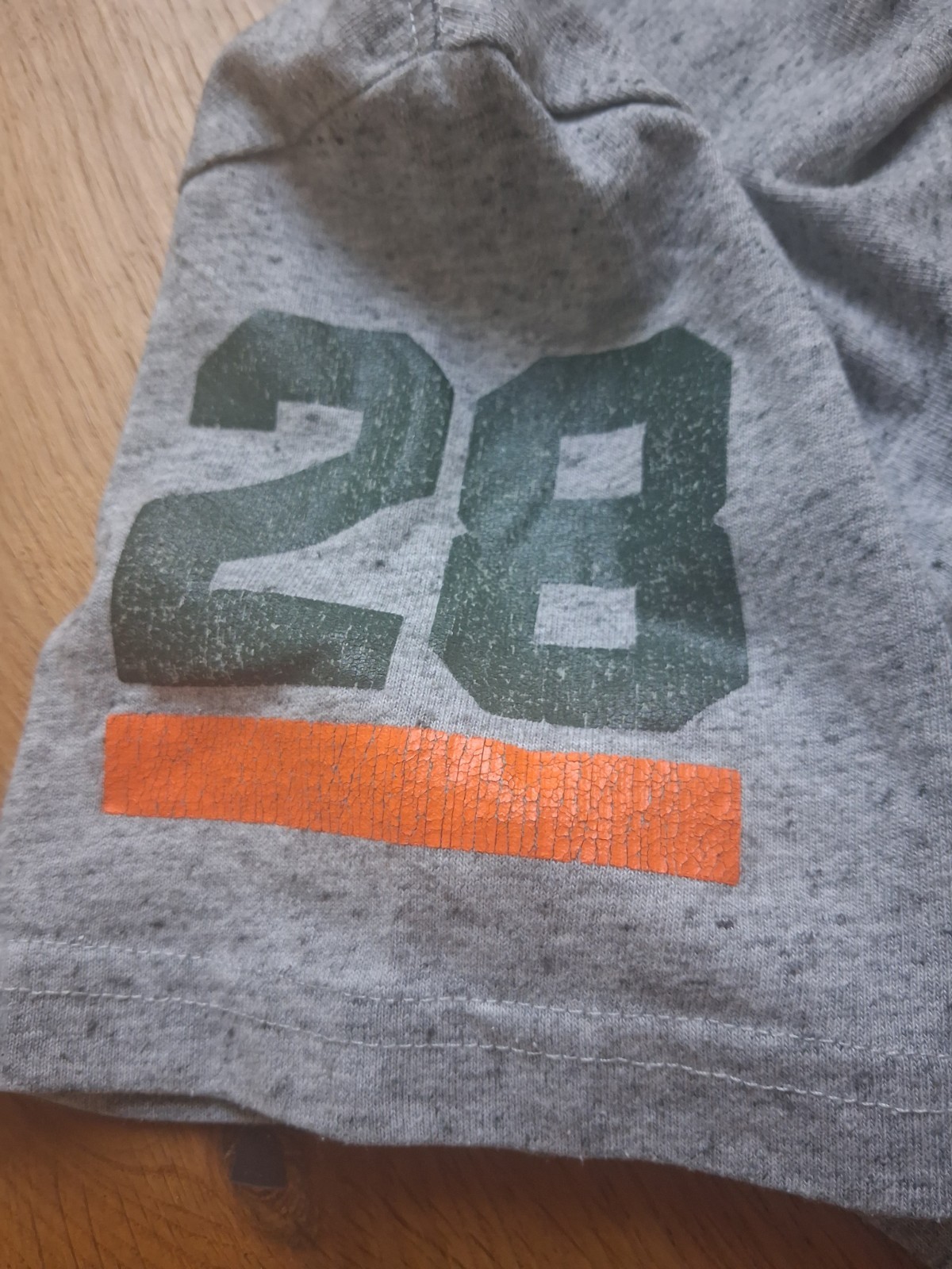 superdry t shirt size M grey with print