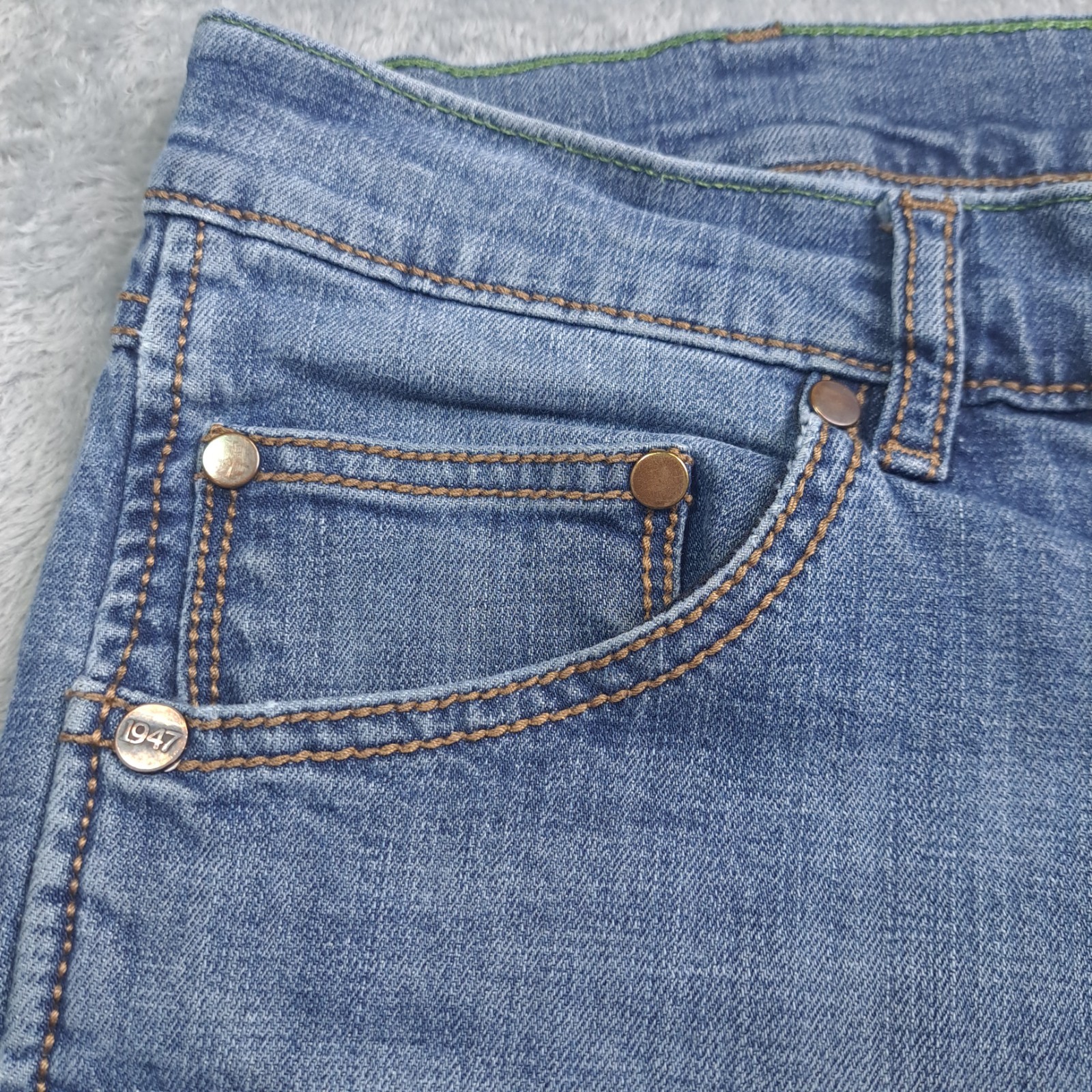 Wrangler Retro Men’s Size 36×32 Slim Straight Stretch Denim Blue Jeans Cowboy