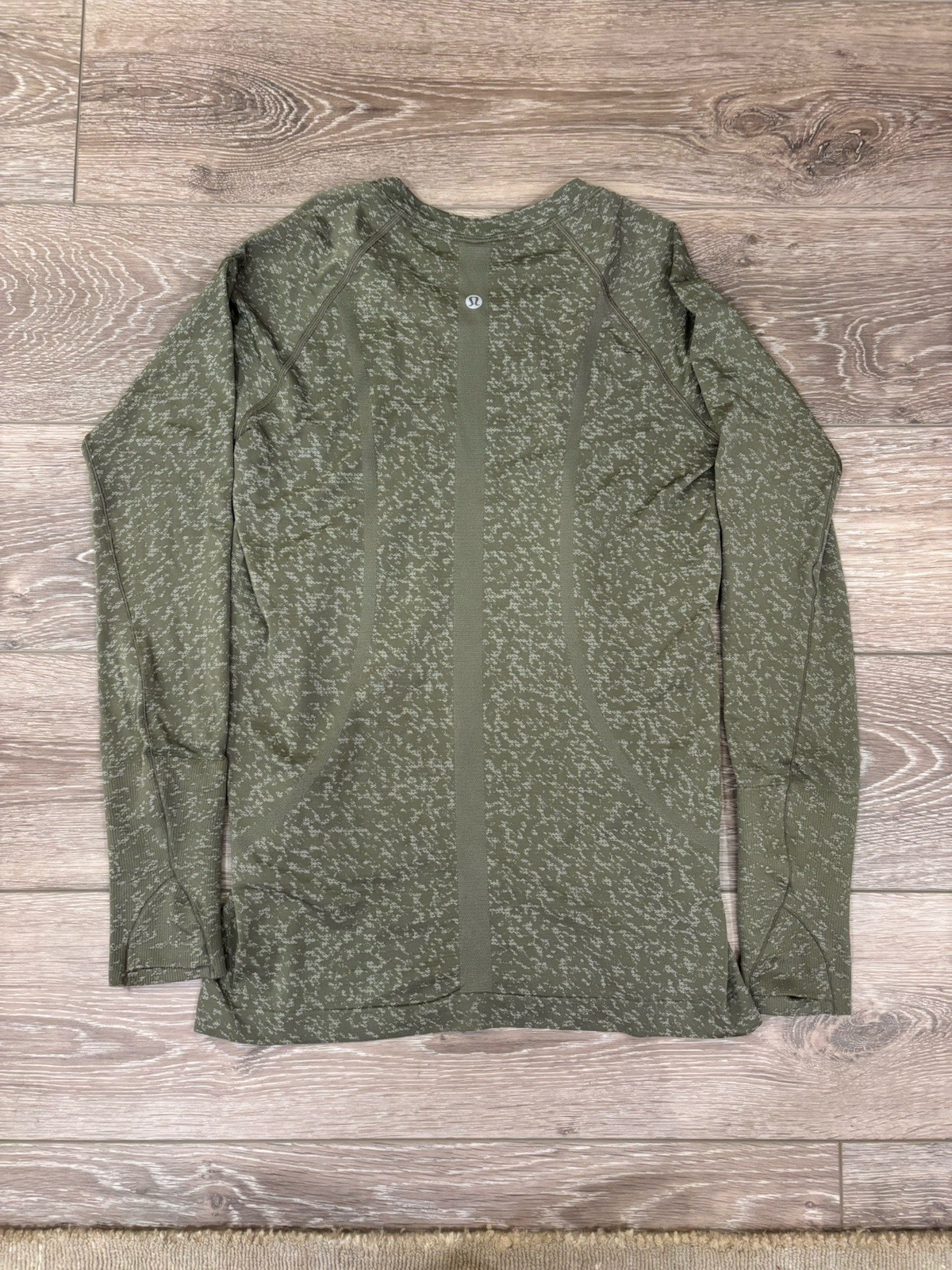 Lululemon Women’s Swiftly Tech Long Sleeve 2.0 Shirt Olive Green – Size 8
