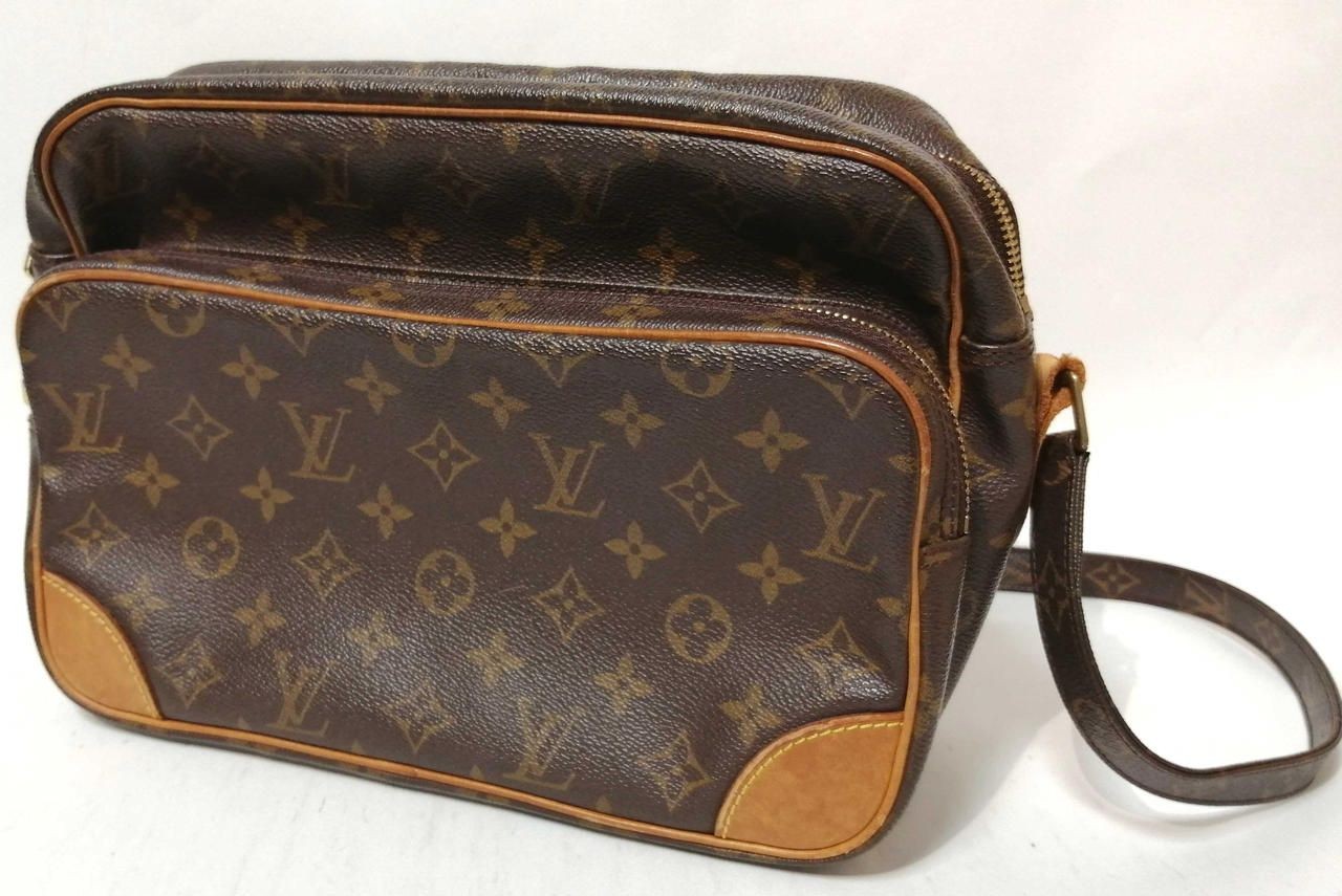 LOUIS VUITTON Nile M45244 Strap Broken Damaged Inside Pocket Used
