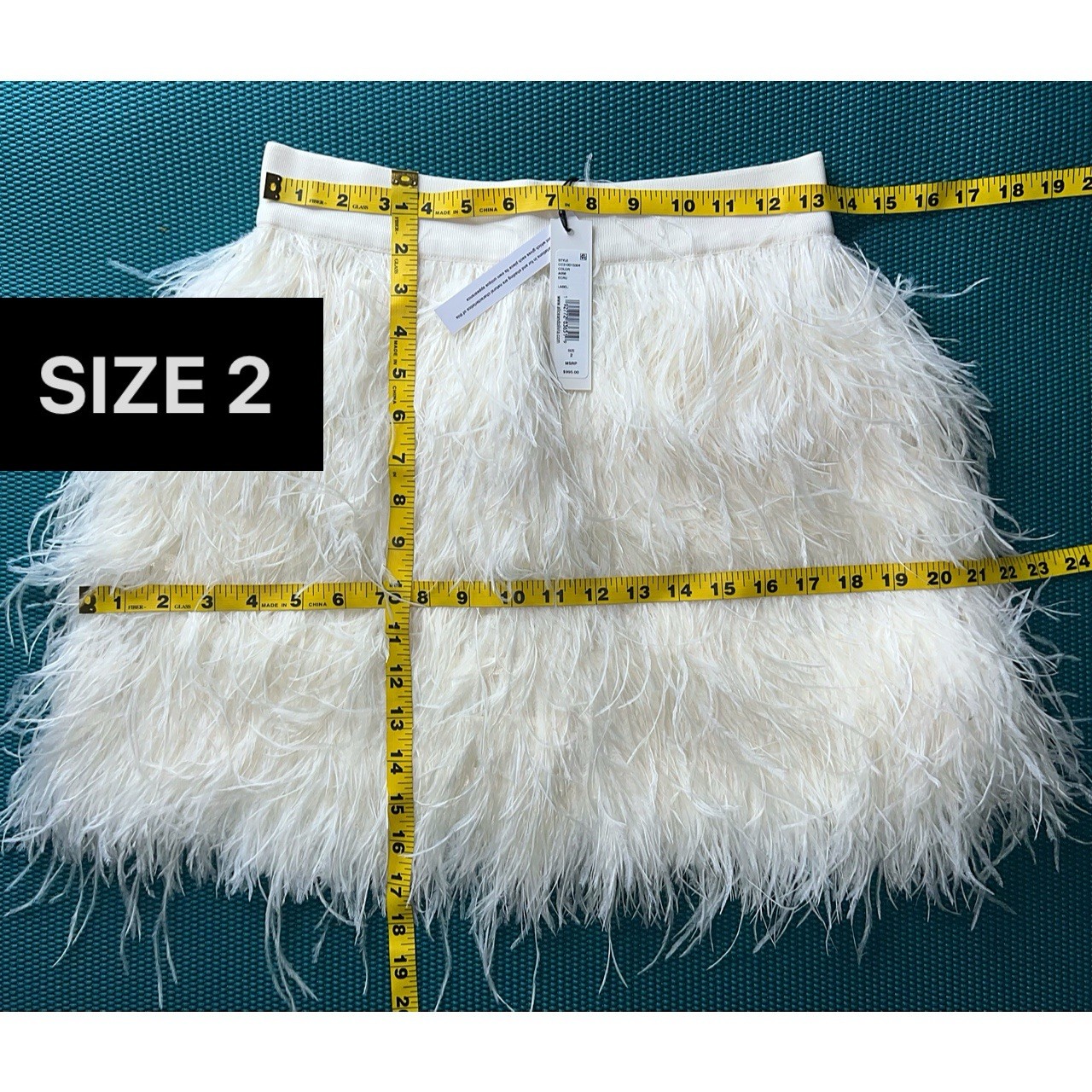 Alice + Olivia Cina Off White Ecru Ostrich Feather Mini Skirt SIZE 2