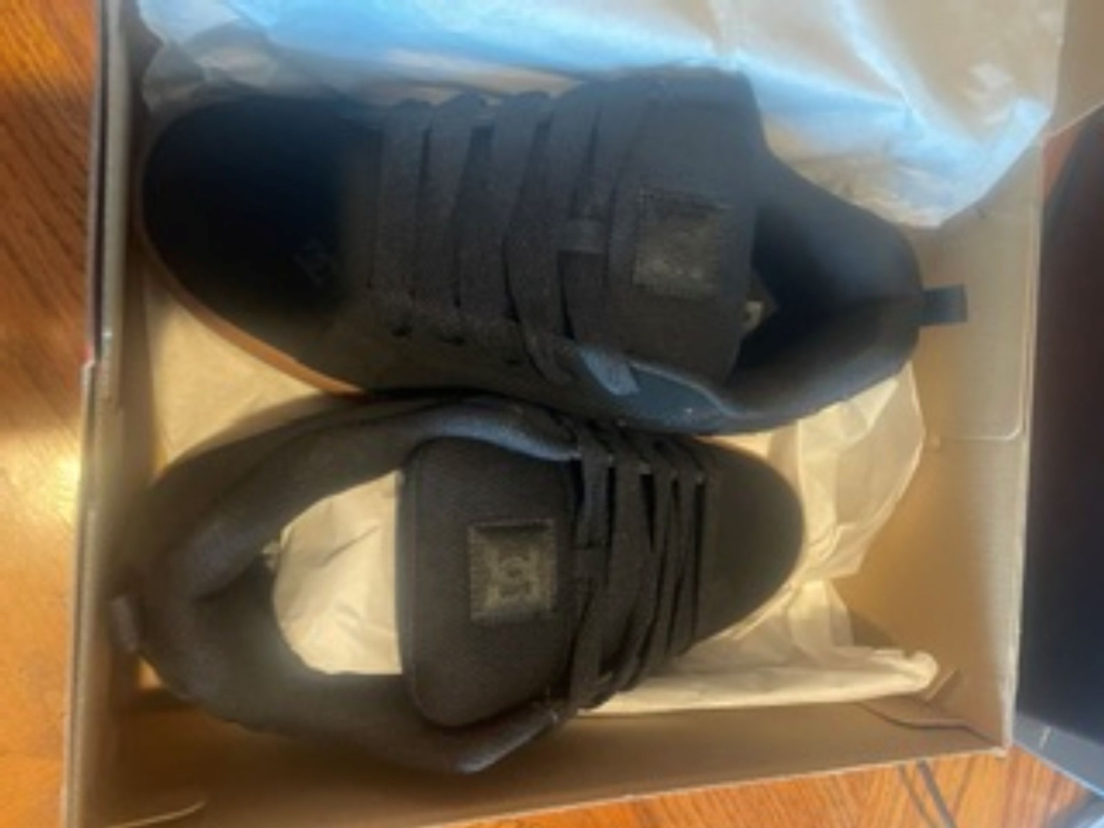 Men’s DC Court Graffik Black / Gum Skateboarding Shoe Size 9.5 BGM 300529 NEW