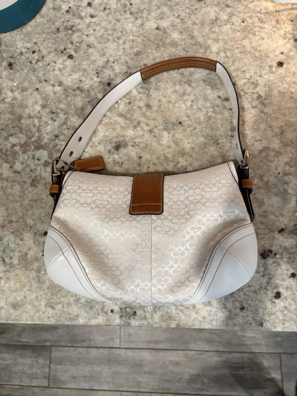 Coach Signature Logo White/Brown Shoulder Bag Buckle, Silver Hardware, Pockets