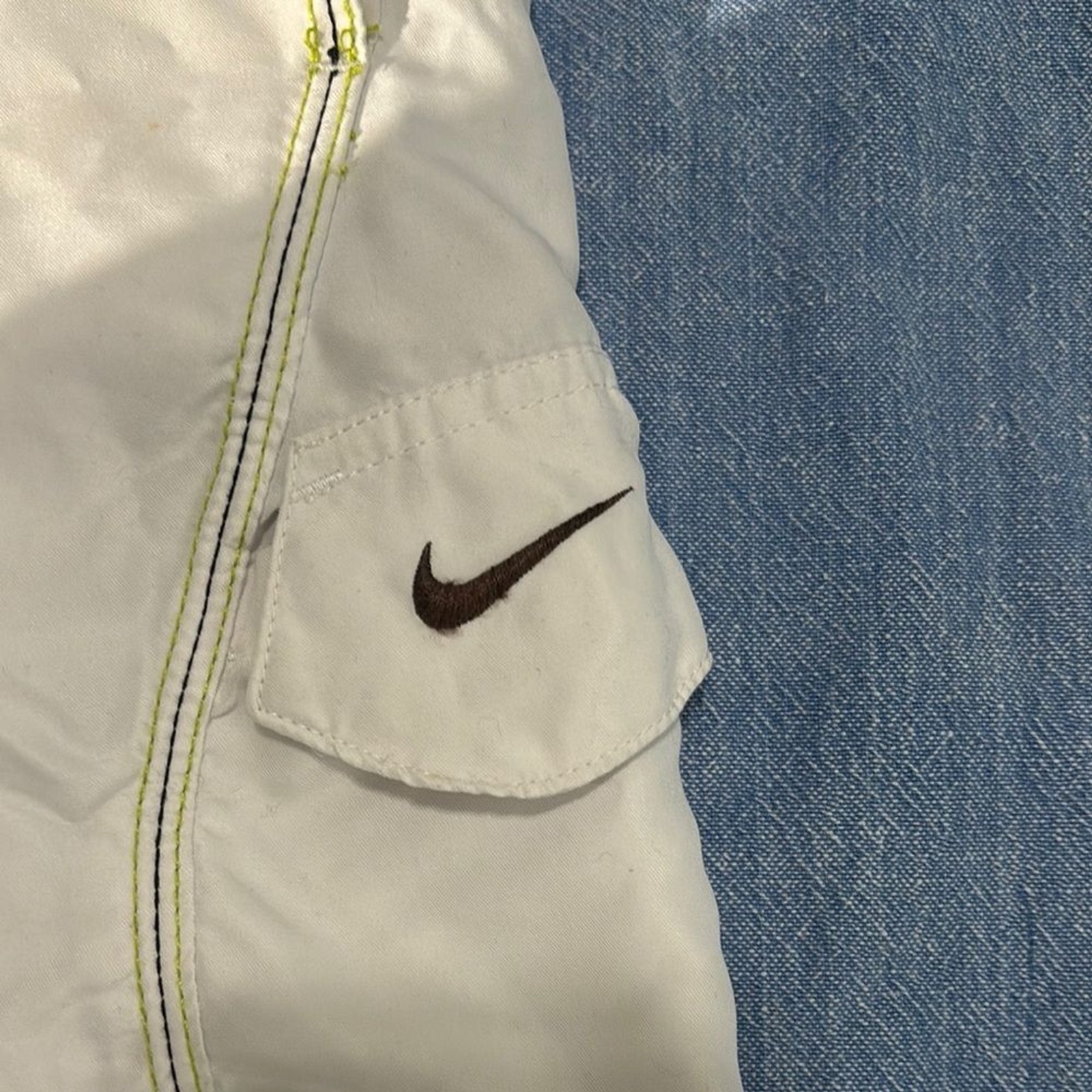 Nike Men’s White Core Solid Volley Swim Shorts Trunks Size Large L Good