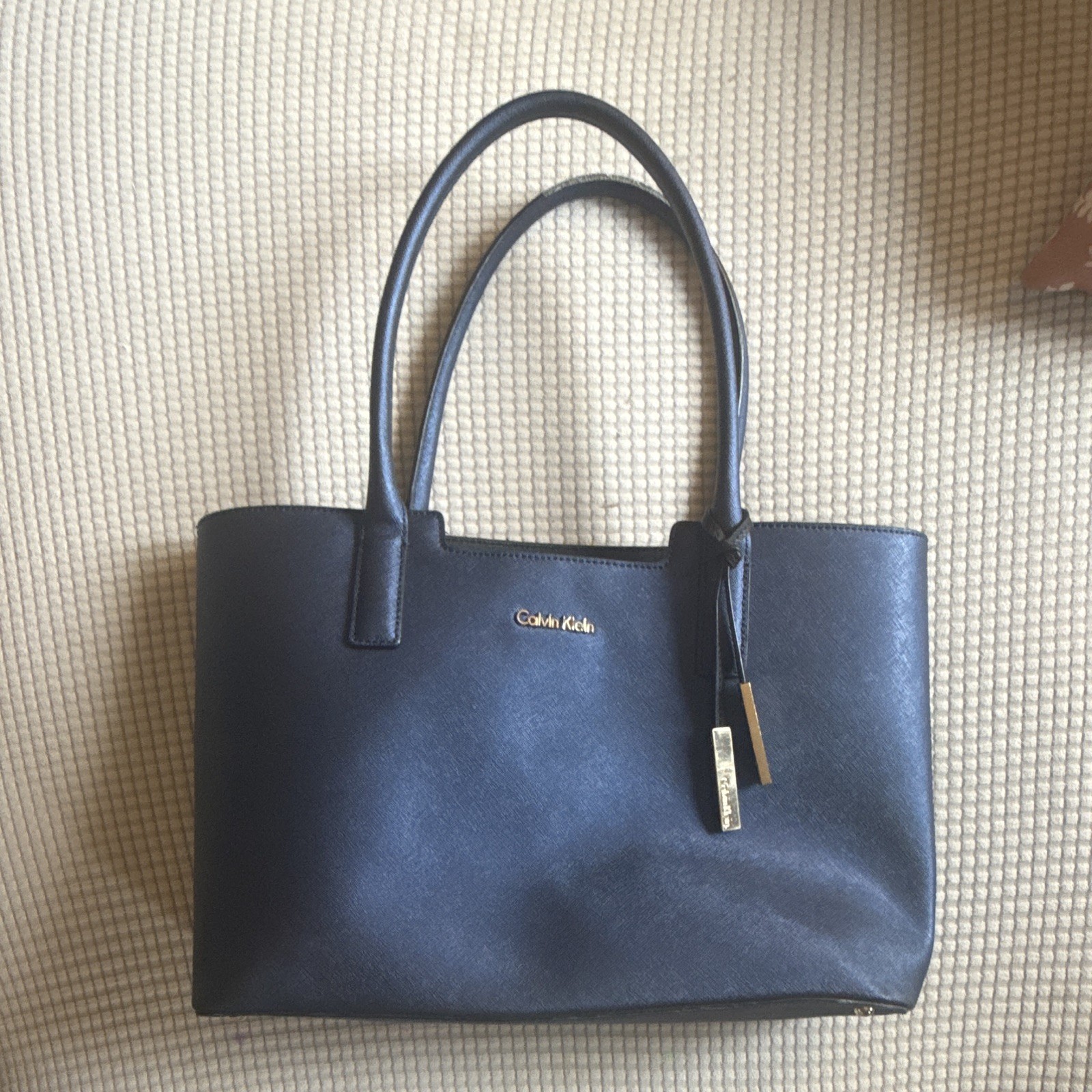 Calvin Klein Navy Medium Tote Gold Hardware Magnetic Closure Detachable Strap