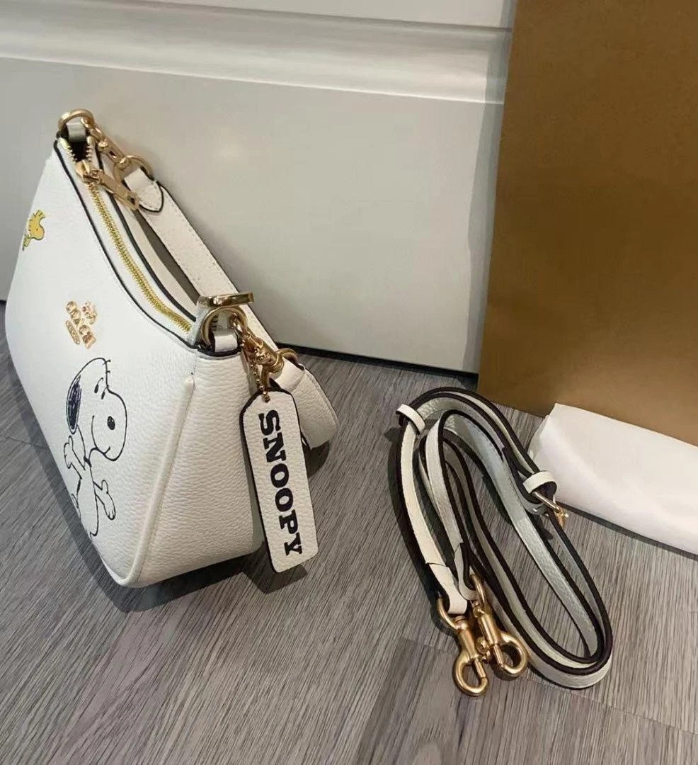 COACH x PEANUTS Teri Shoulder Bag Snoopy Chalk Multi CBJ76 Outlet NEW!!