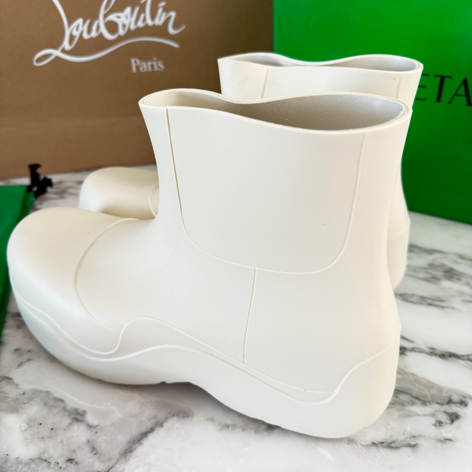 Bottega Veneta 640043 Men’s White Puddle Ankle Boots, sz 46