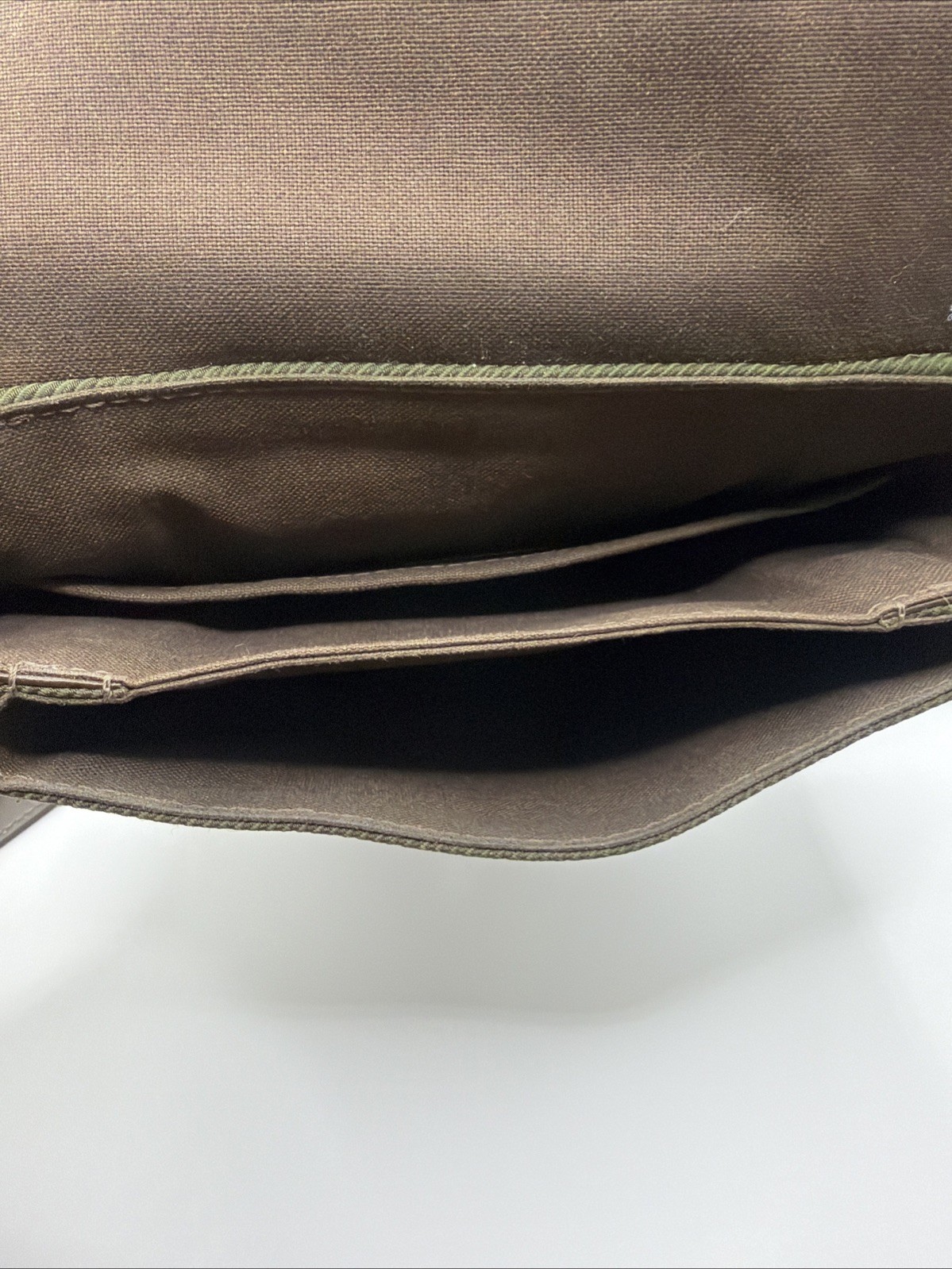 Louis Vuitton Men’s Bag – Satchel – Adjustable Strap – Vintage 8.5×11 Inches