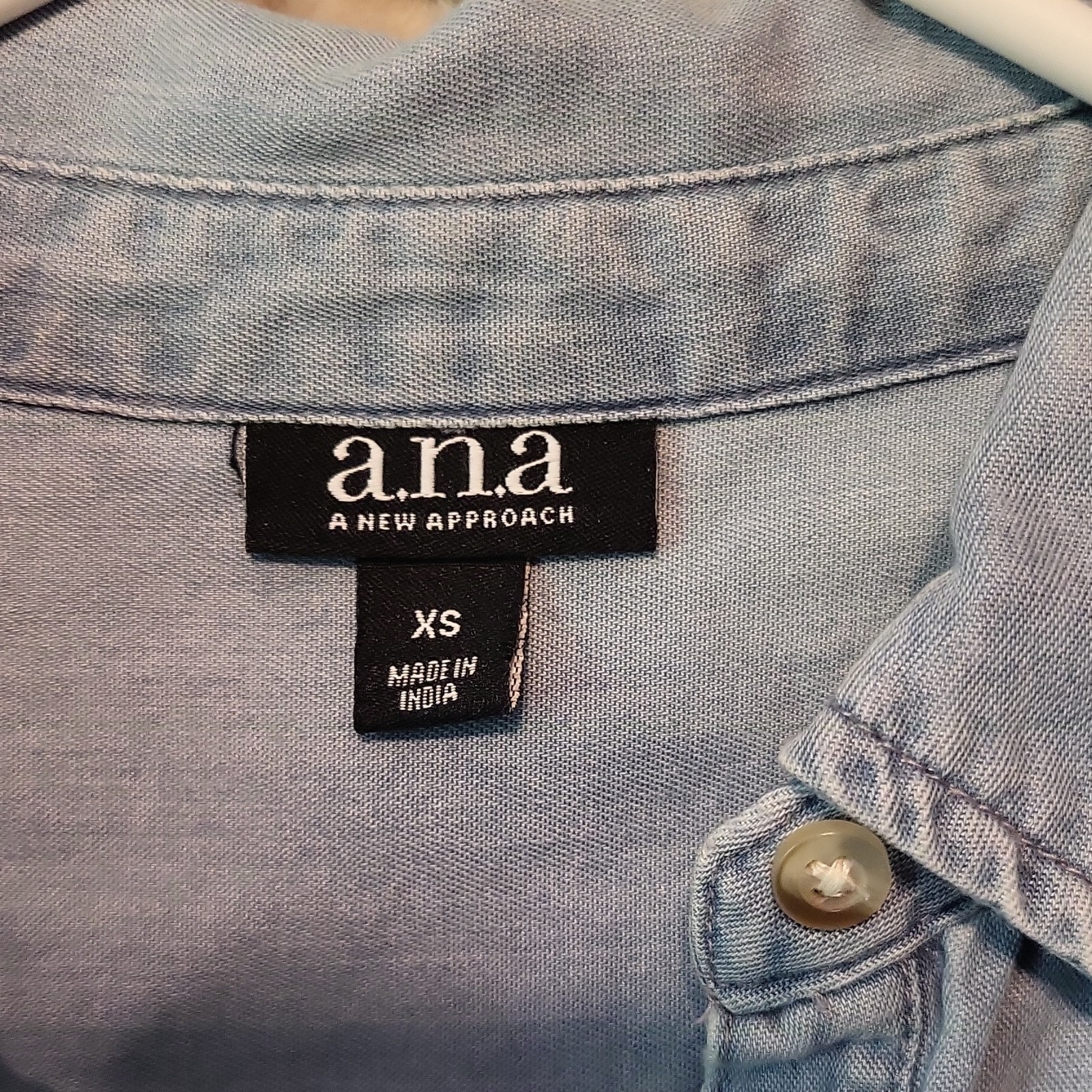 a.n.a Women’s Blue Denim Shirt Dress XS Floral Embroidered Button Front Pockets