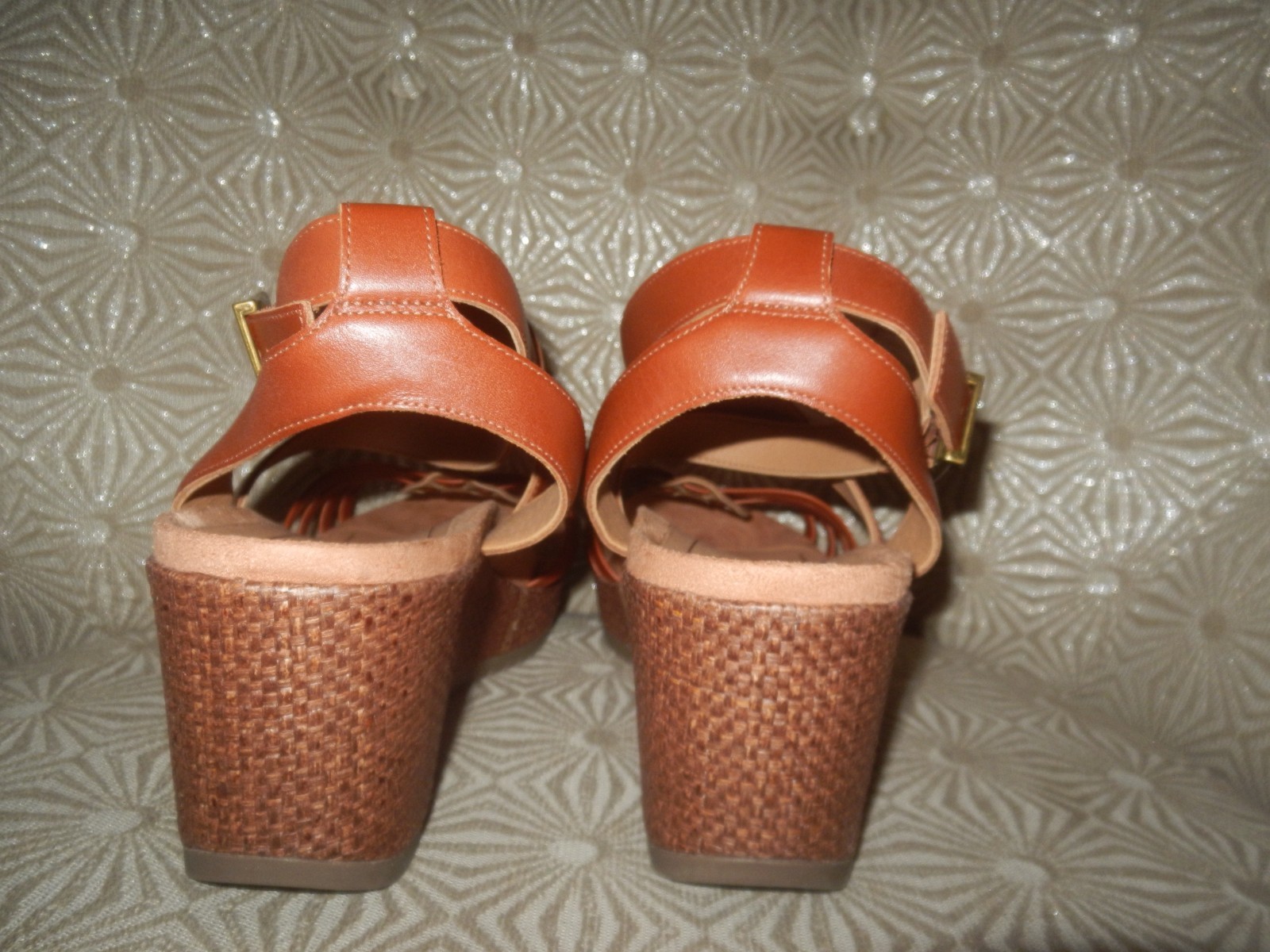 VIONIC Clarissa Raffia Women’s Brown Leather 3″ Wedge Sandals 11M $125. NWOB
