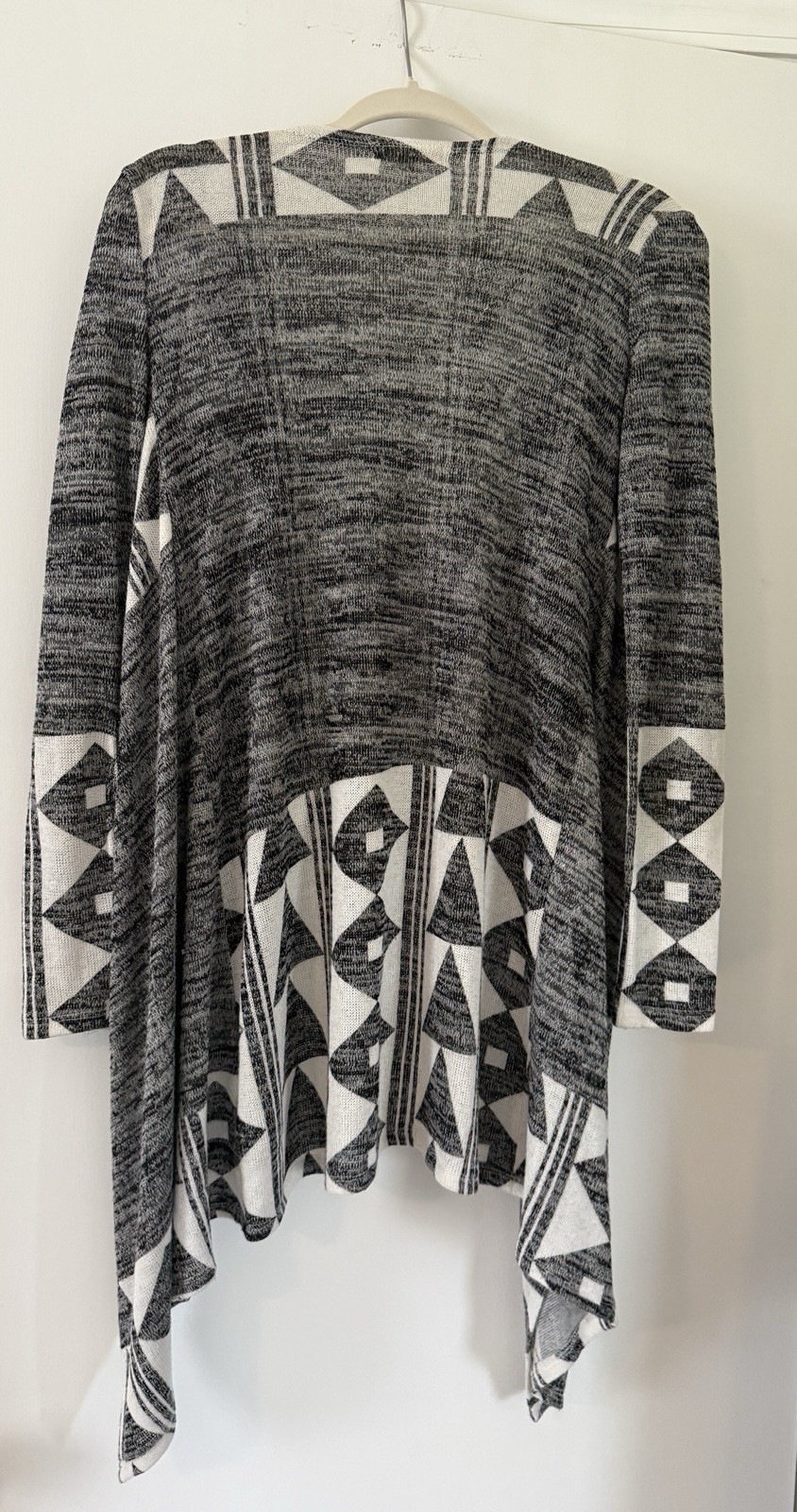 It’s Our Time Open Front Geometric Aztec Knit Cardigan Sweater Long Sleeve M