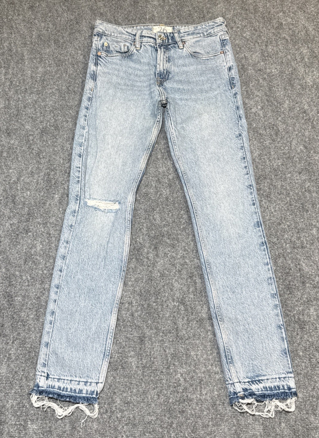 We The Free High Rise Distressed Jean Women’s Size 26 Raw Hem 30″ Inseam