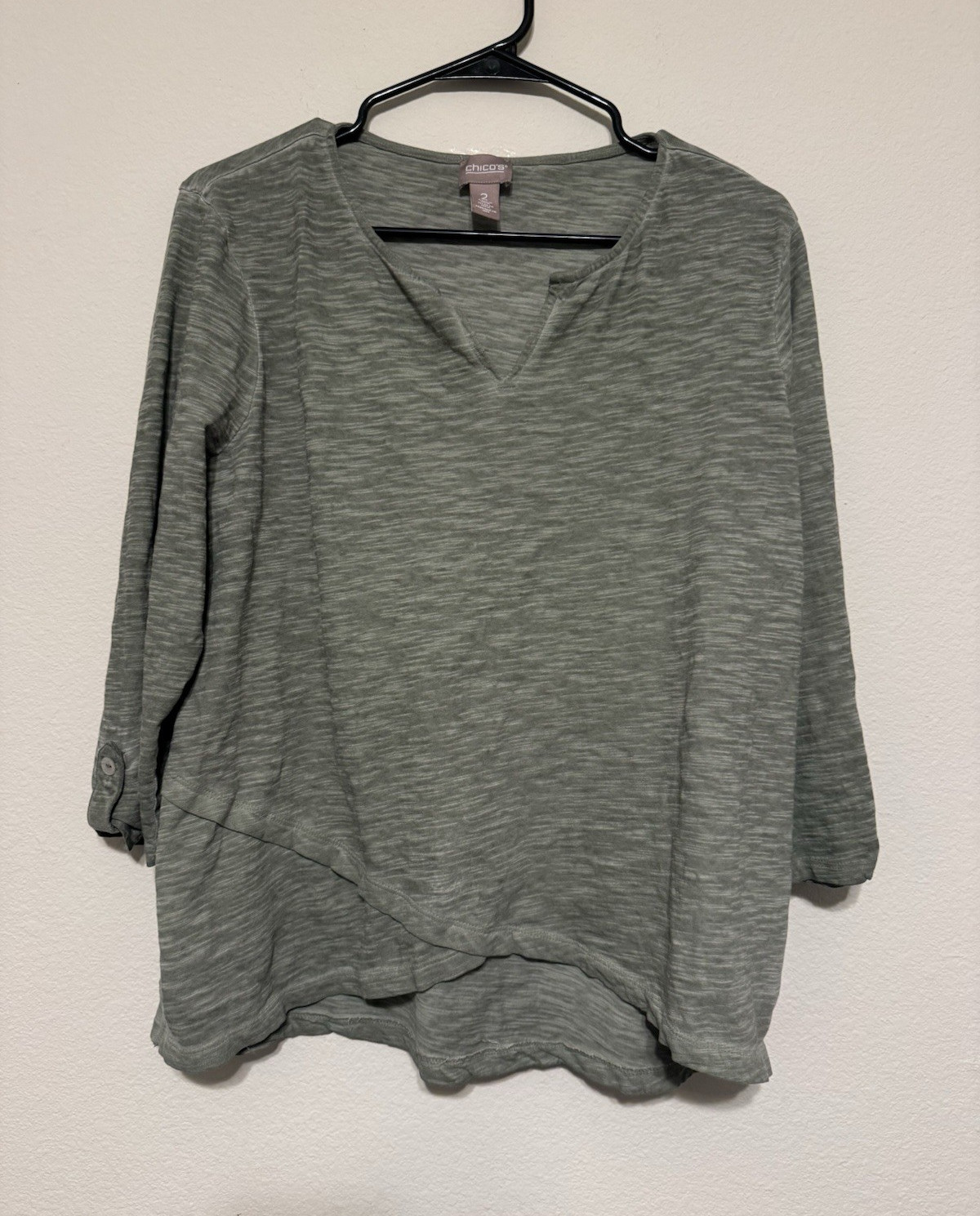 Chico’s Women’s 2 Green Solid Linen Knit V-Neck 3/4 Sleeve Button Top