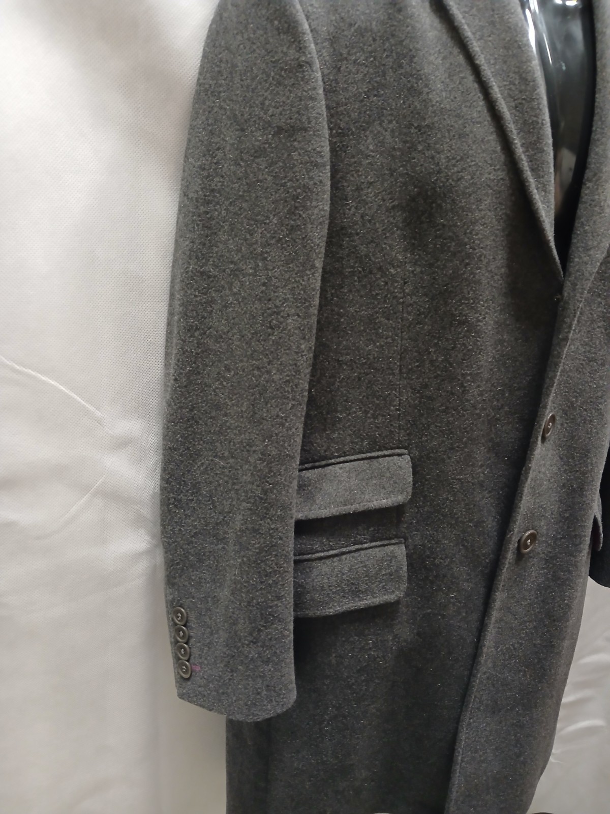 Holland Esquire Grey 75% Wool, 5% Cashmere Overcoat- L Chest 42in