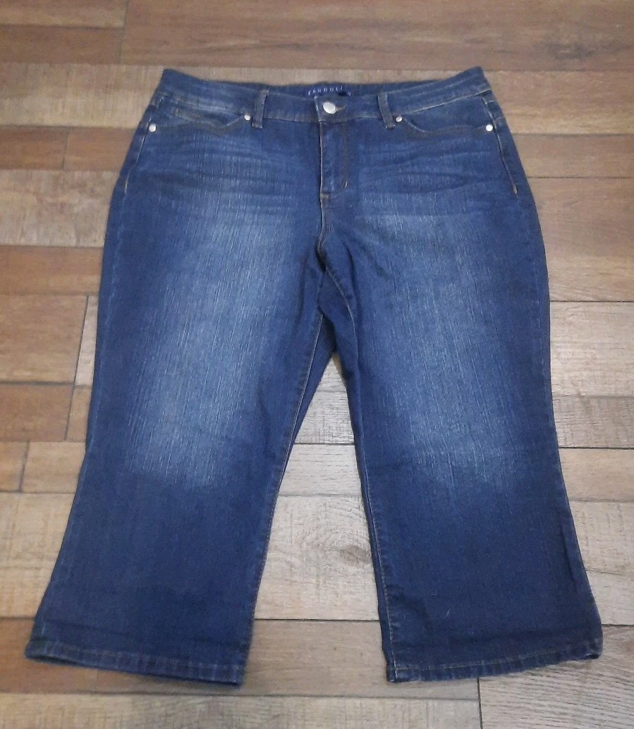 Womens Bandolino Lisbeth Skimmer Jean Capri Size 14 Dark Blue Stone Washed