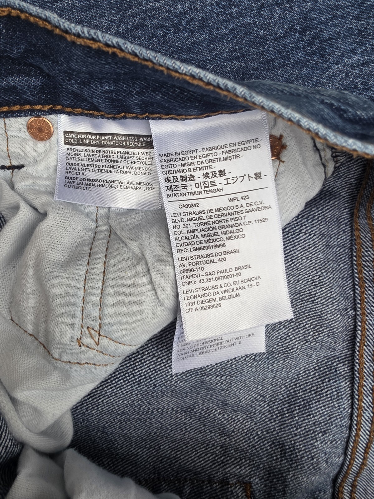 Levi’s 501 Original Classic Fit Straight Leg Men’s Jeans 28×30 Dark Stonewash