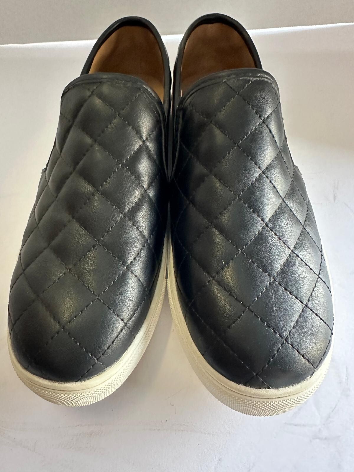 Mountain Sole Quilted Slip On Sneakers Womens 9 Black Faux Leather Loafers
