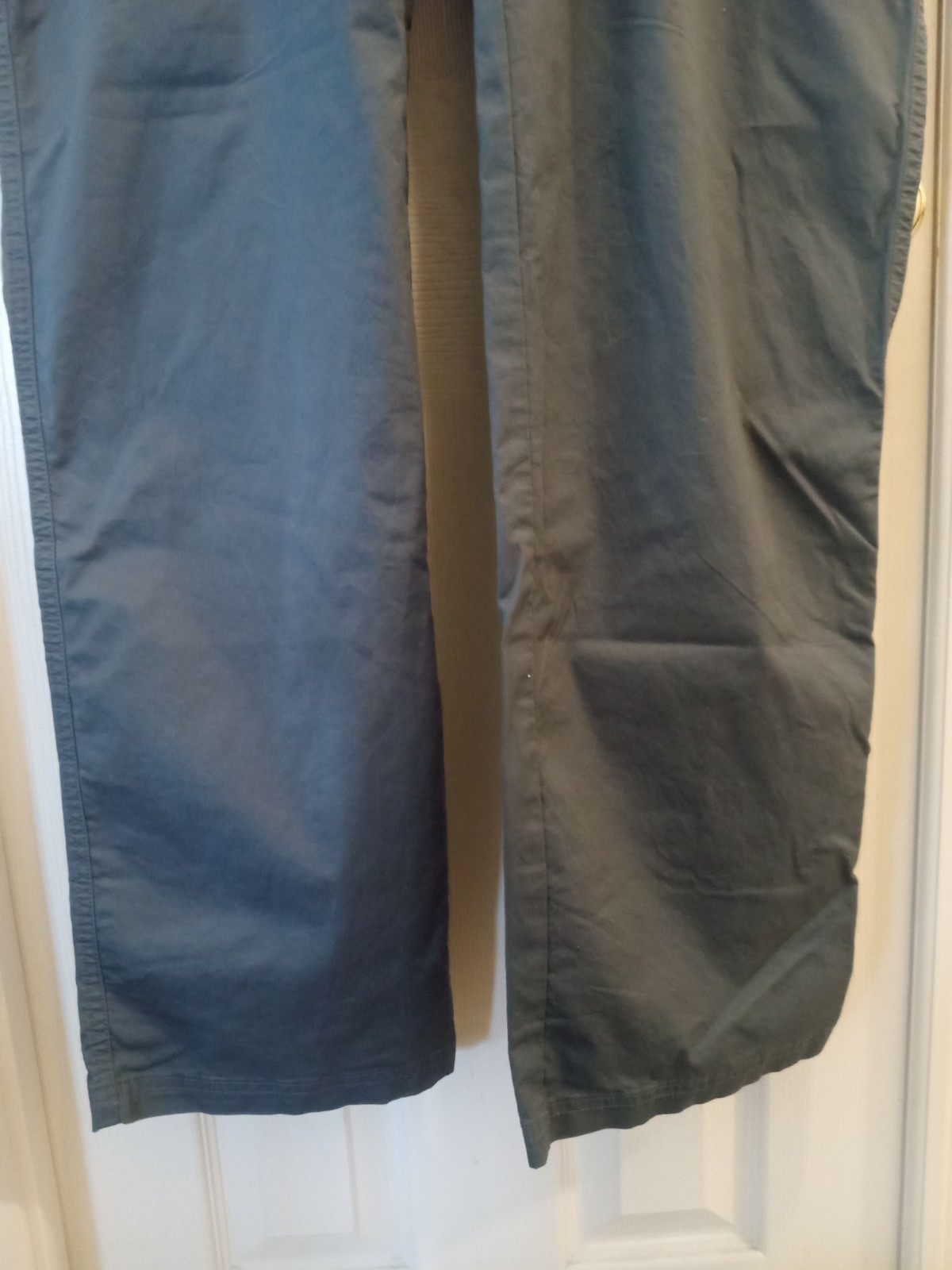 men’s columbia khaki pants/40×34/97 cotton 3 elestane/gray/nos?/no tags
