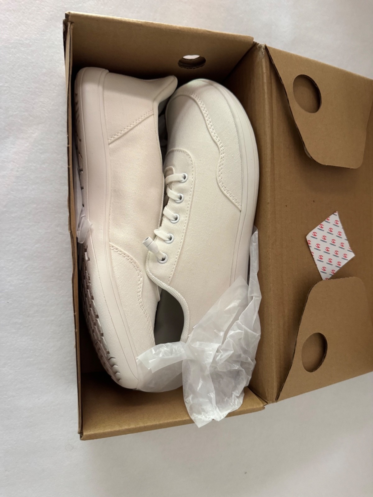 Hobibear Minimalist Barefoot Shoes White Size 42 Womens 10.5 Mens 8.5-9 NEW NIB