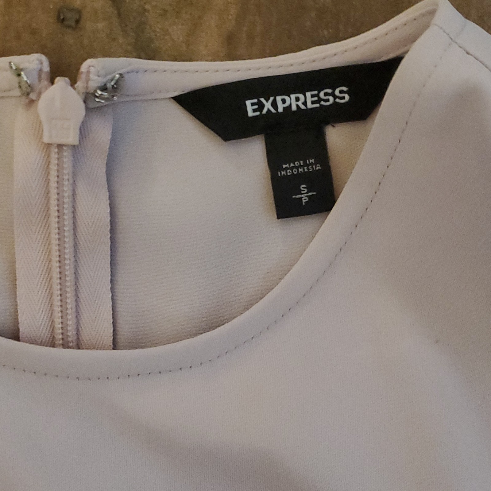 Express Pink Solid Round Neck Puff Sleeve Ruffle Tie Zip Woven Blouse S