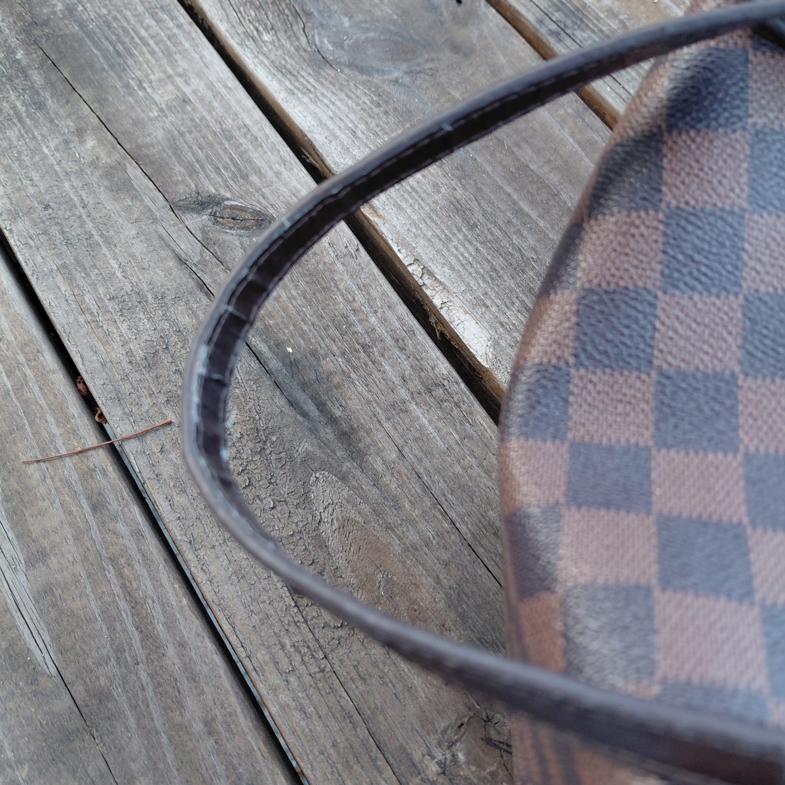 Louis Vuitton Neverfull MM in Damier Ebene canvas
