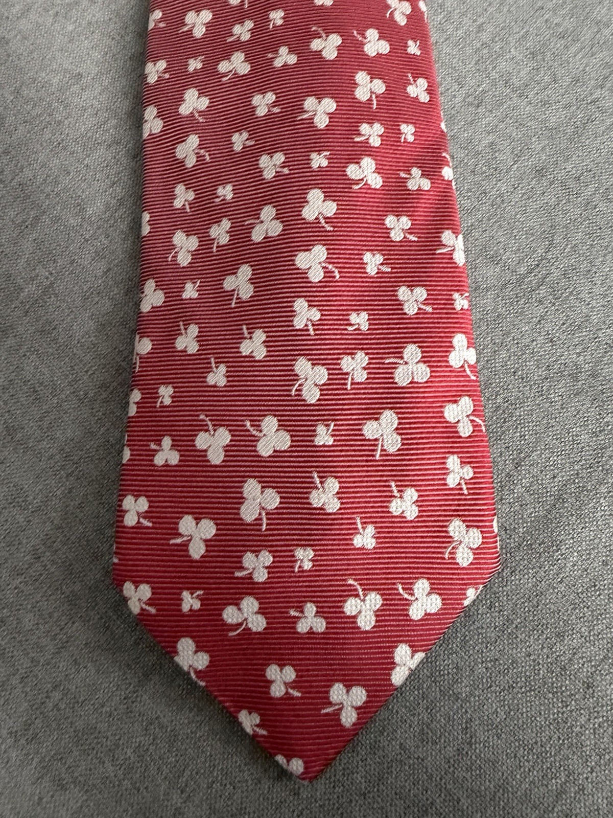 Durban White Clover Red Silk Necktie 3.5 In. Wide