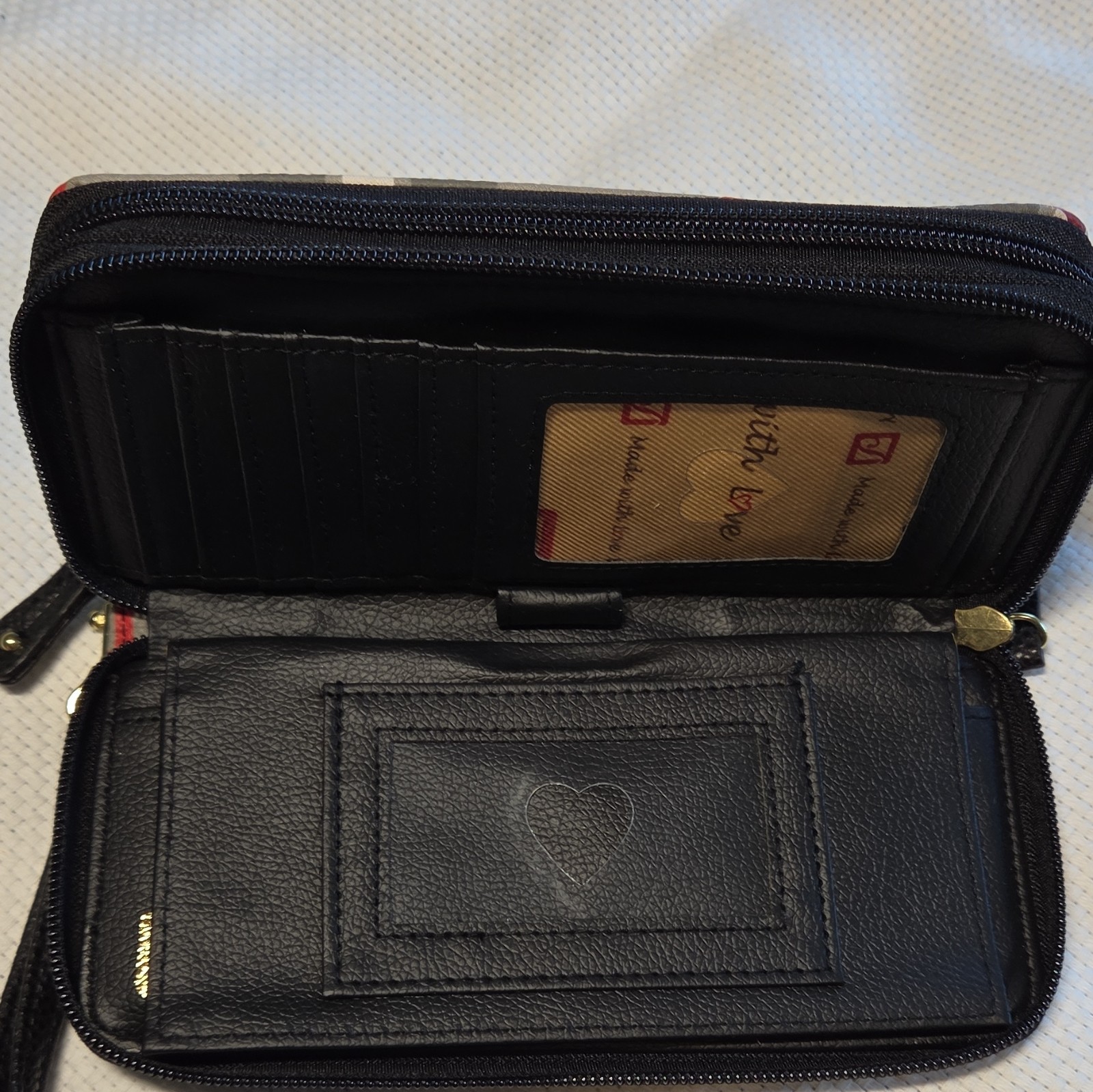 Stone Mountain Zip-Around Plaid Wristlet Wallet Gray Black Red White Folding