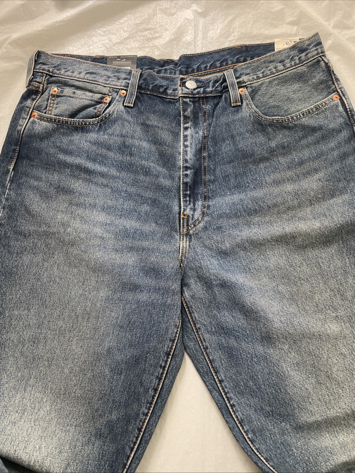 Levi’s Premium 568 Loose Straight Blue Jeans Men’s Measured Sz. 38-39X31 See Des