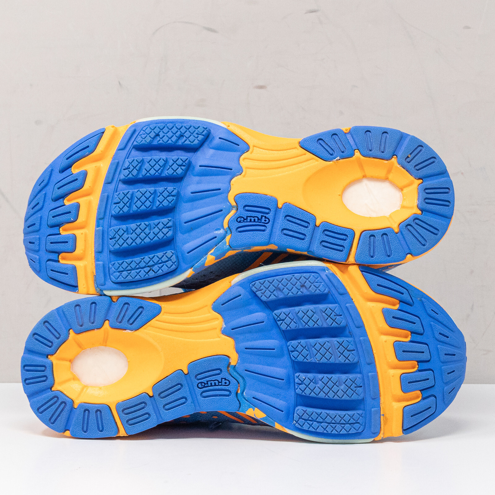 Newton Running Kismet 8 Arctic Blue/Peach, Size 6.5 B (W011822)