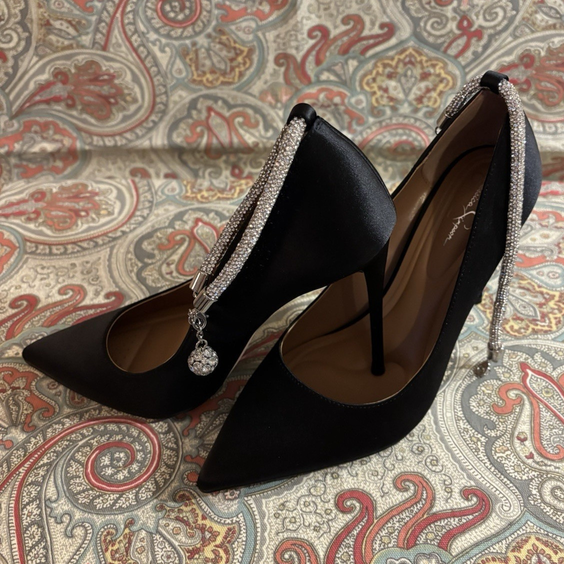 Jessica Simpson Women’s Black Satin Pointed Toe Stiletto Pumps Rhinestone Strap