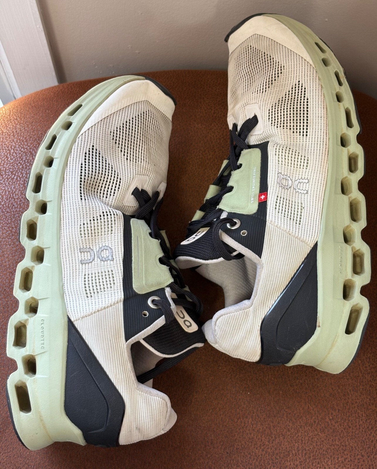 On Cloudstratus White Black Sage Green Running Shoes 39.98997 Womens Size 8 READ
