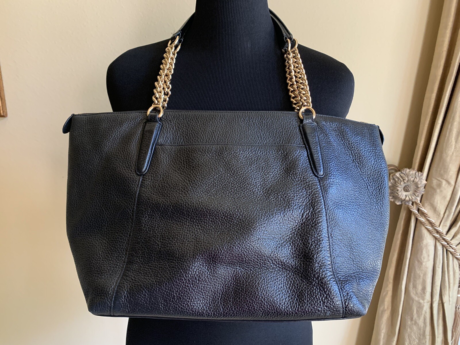 COACH F2221 Black Pebbled Leather AVA Chain Tote Shoulder Bag Gold Hardware EUC