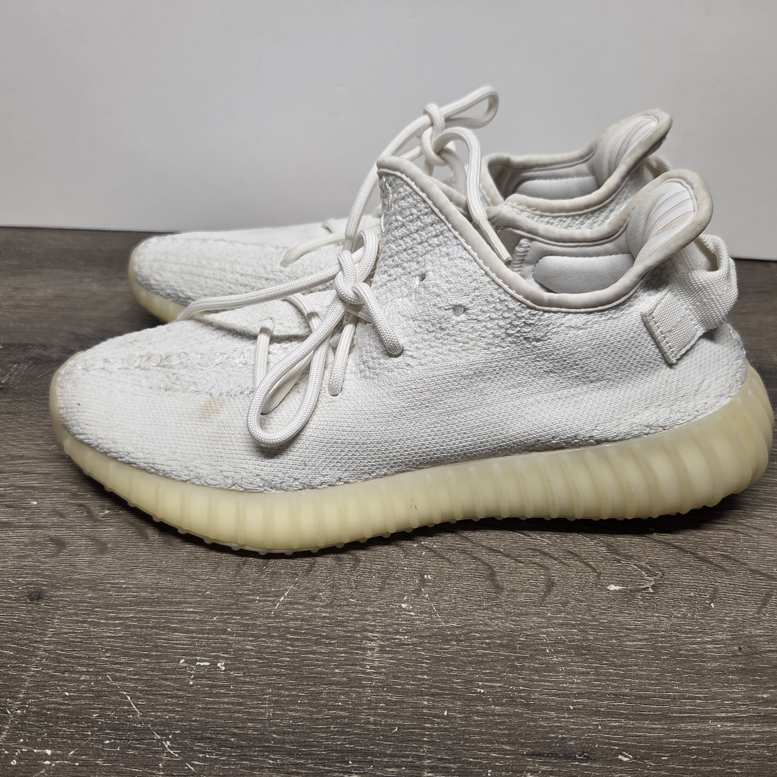 adidas Yeezy Boost 350 V2 Cream Triple White Size 7 Pre-Owned