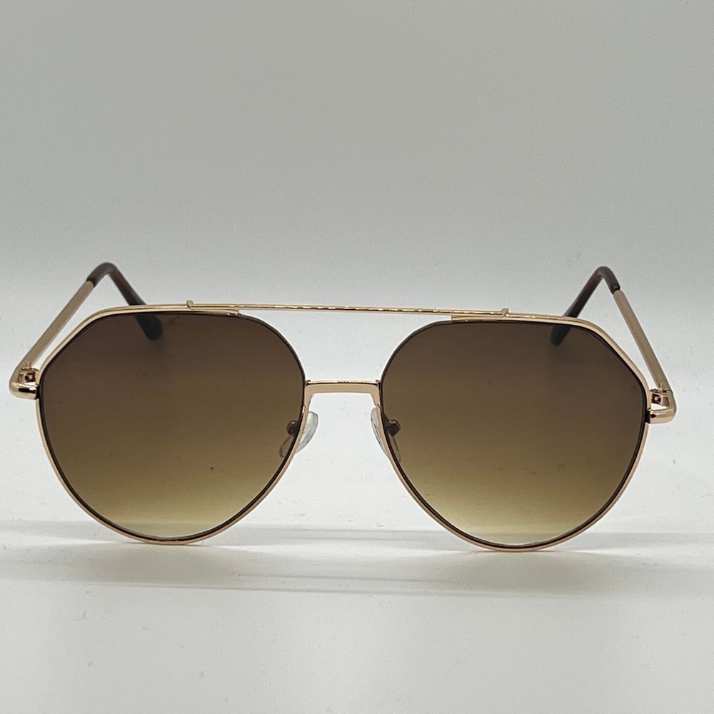 Sunglasses Gold Frame Brown Gradient Lens Fashion Eyewear Pilot Style Flat Lens