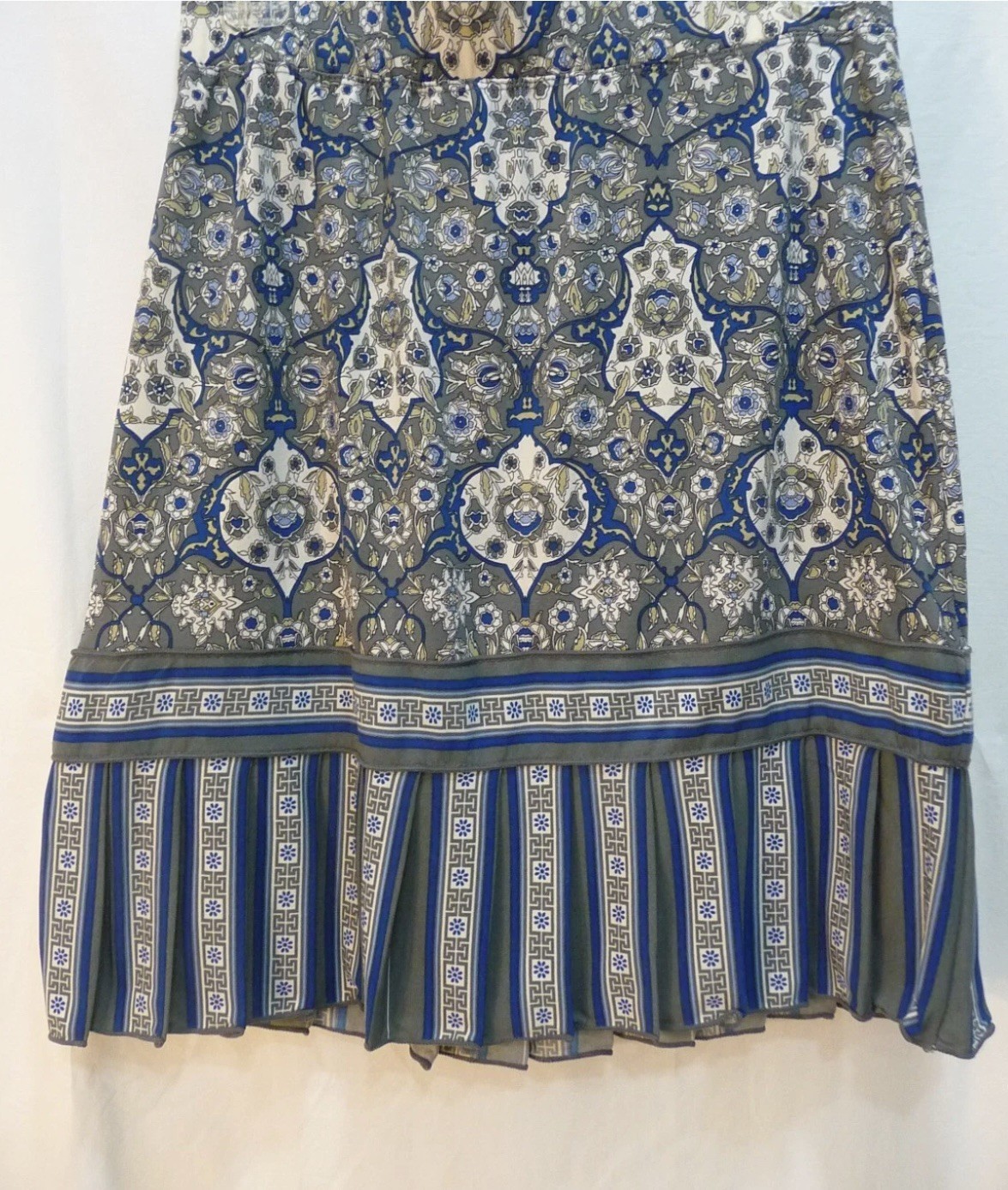 MAX STUDIO | Women’s SKIRT Size Small knee length geometric A-line stretchy