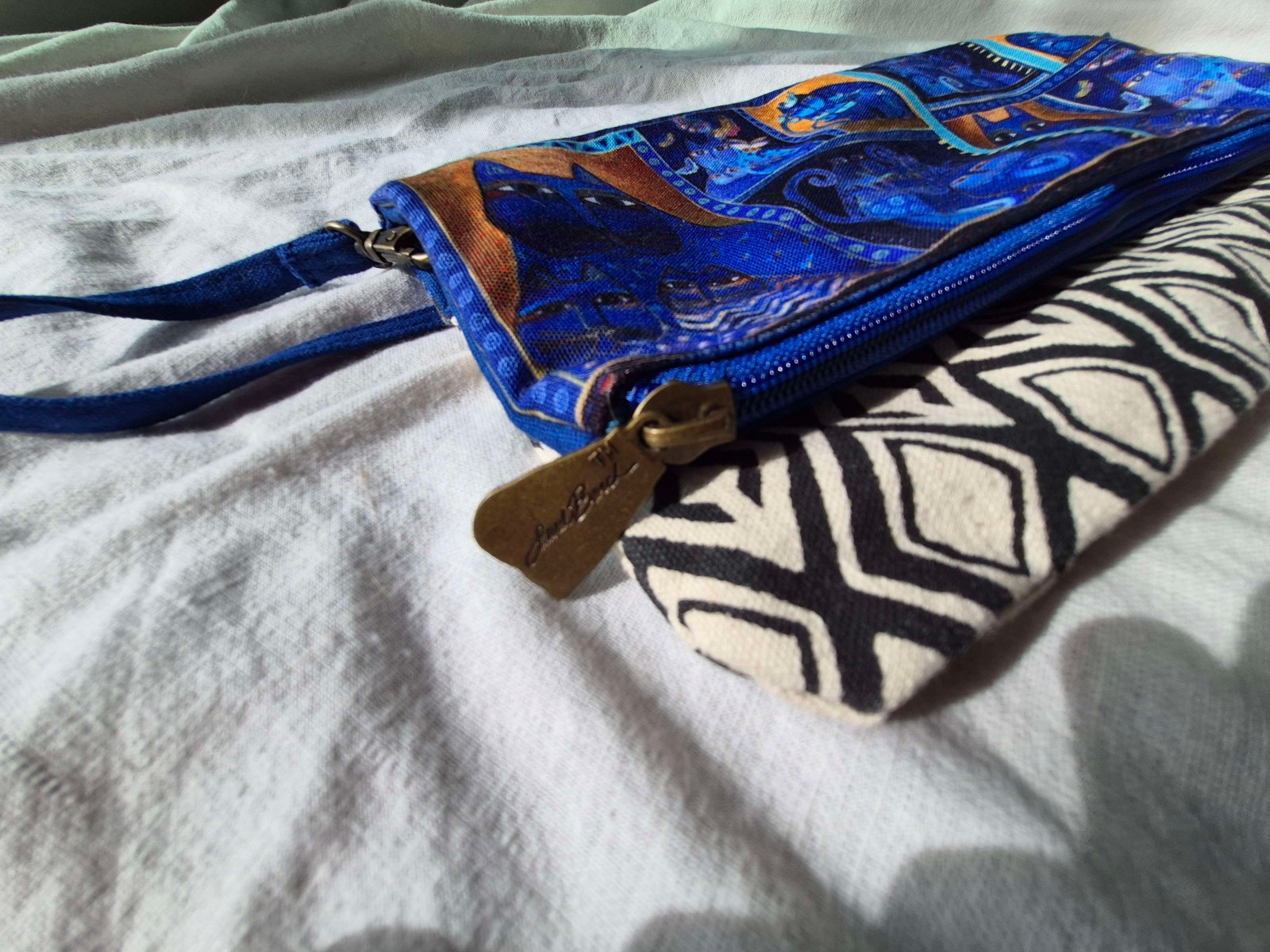 Laurel Burch FLAP CLUTCH Indigo Cats Butterflies Accents Bag Handbag 2015