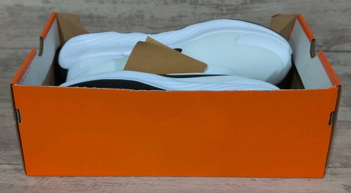 Nike Mens Shoes Size 15 Promina White Black NWT