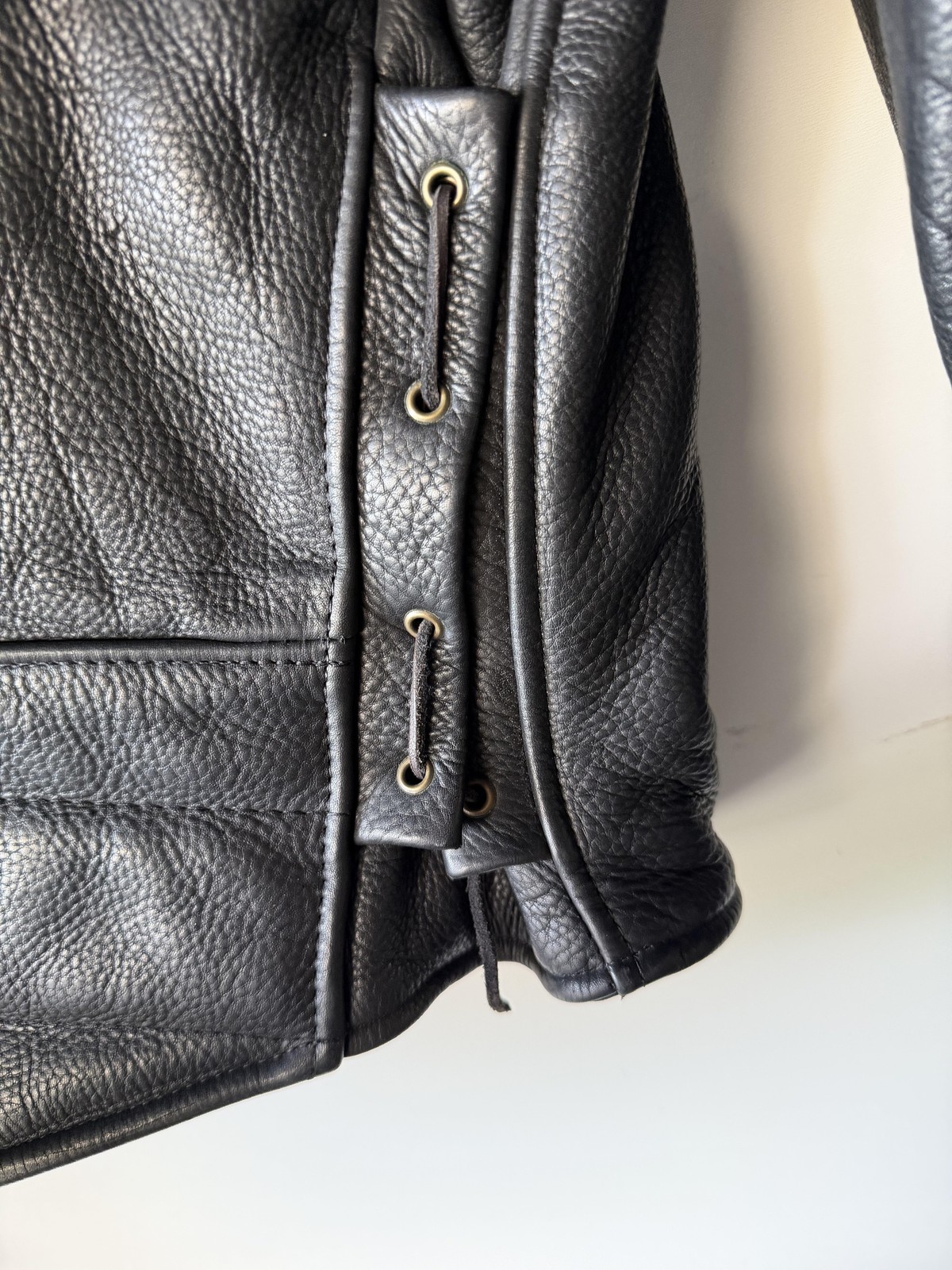 Leather Motorcycle Jacket Mens Large Black USA Biker Lined Padded YKK Zippers