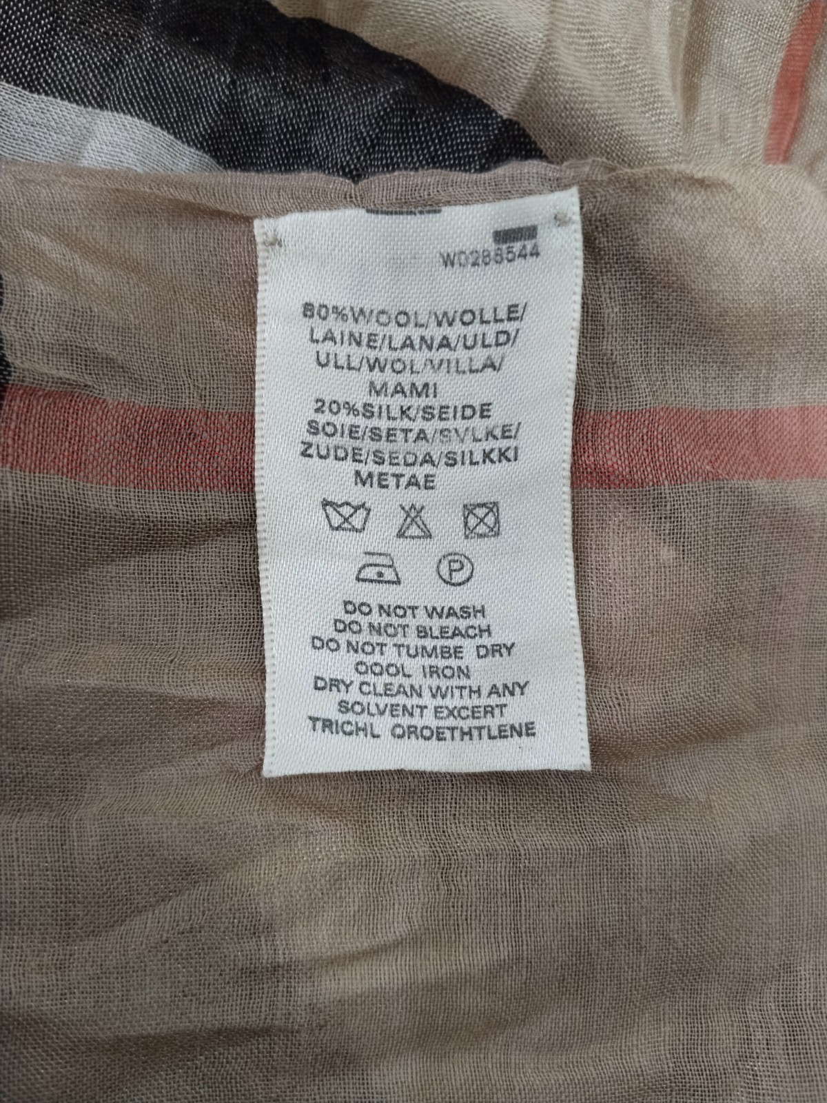 Burberry Nova Check women Scarf Stole Shawl wool Silk in Beige made in Scotland