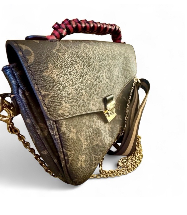 Louis Vuitton Pochette Metis Monogram Braided Handle Crossbody Bag Chain Strap⁠