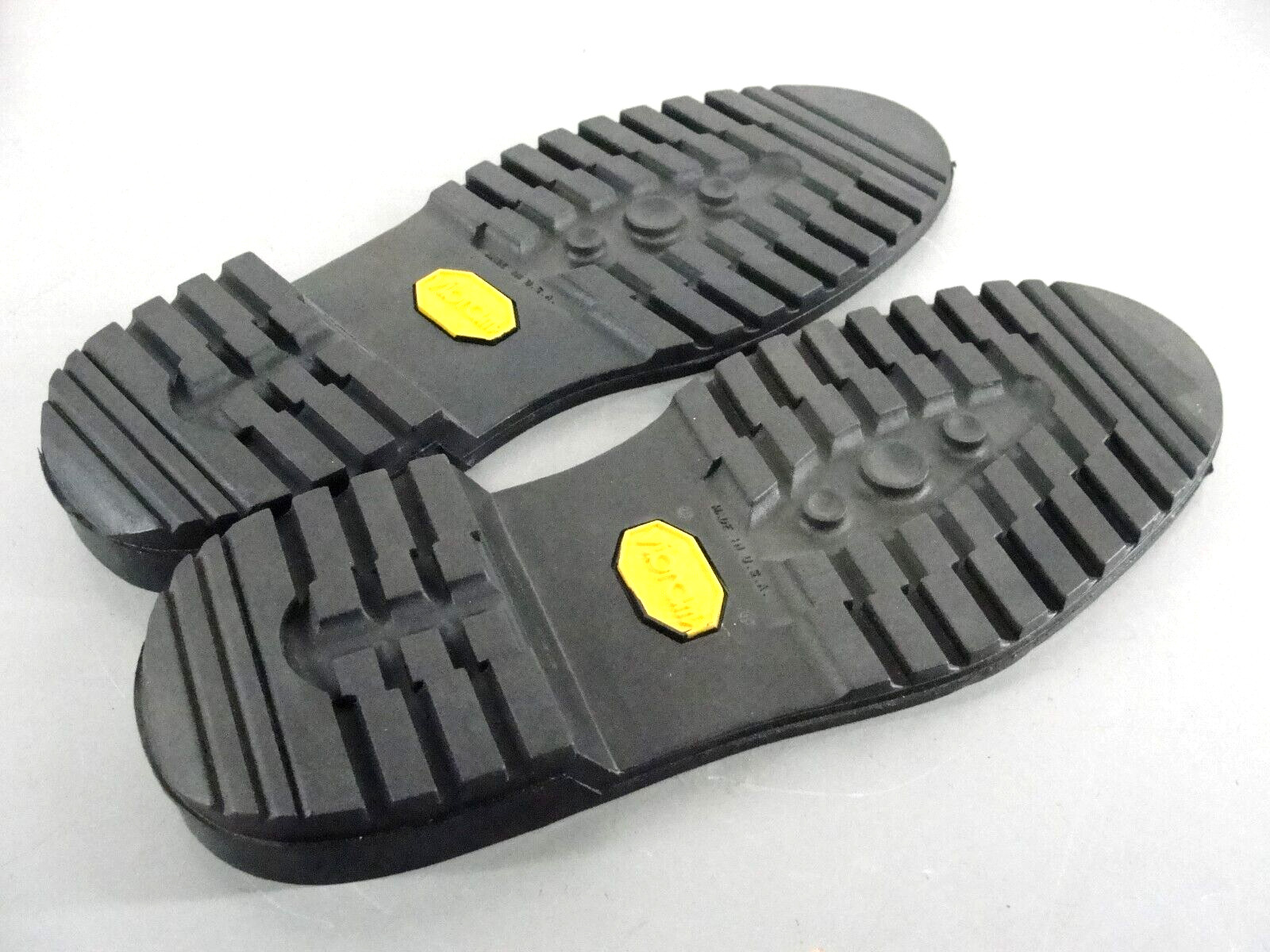 VIBRAM USA REPLACEMENT RUBBER BOOT SHOE REPAIR SOLE SOLID HEEL #134 COBBLER 8.5