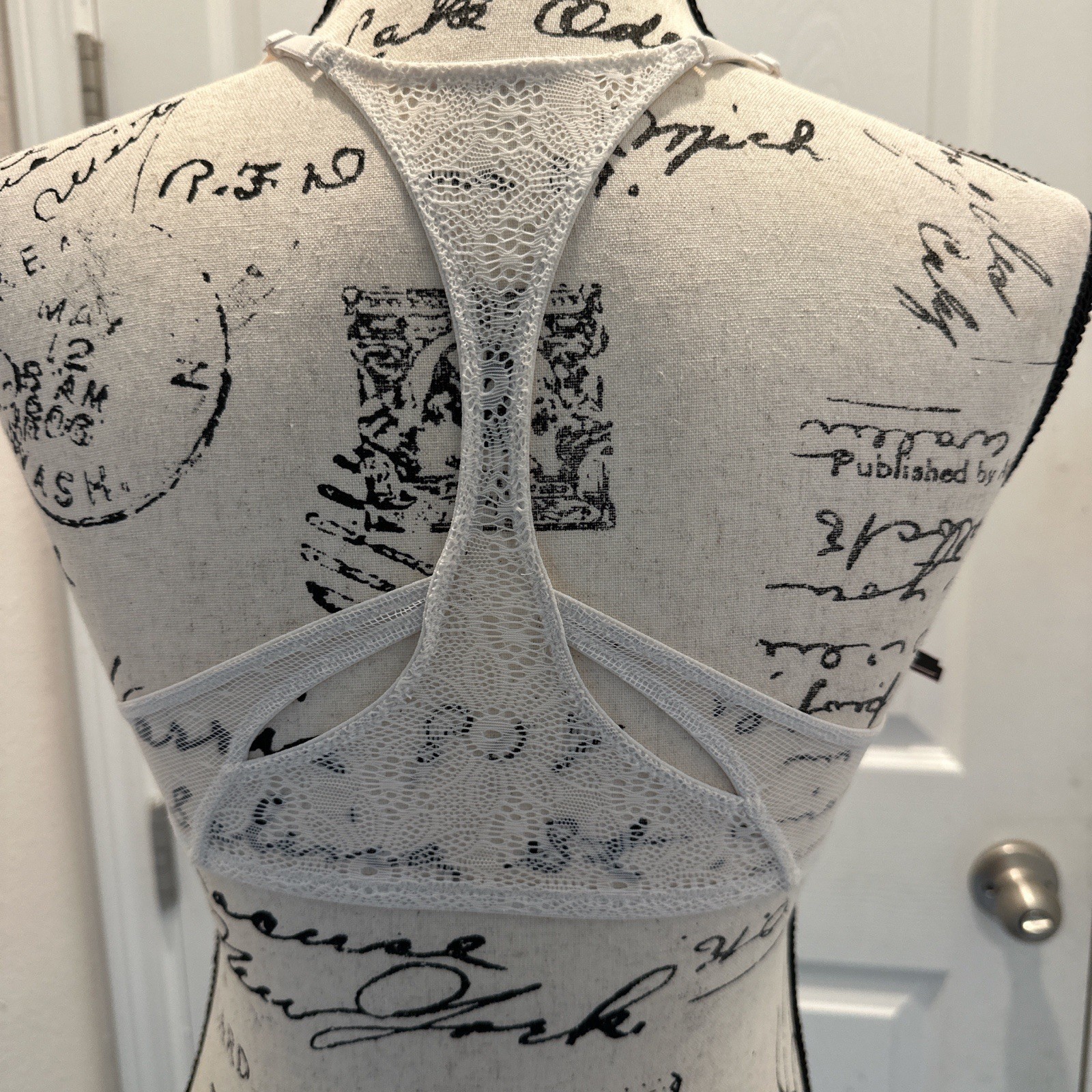 Victoria’s Secret Very sexy Unlined Demi Bra Beige Front Closure Size 32B