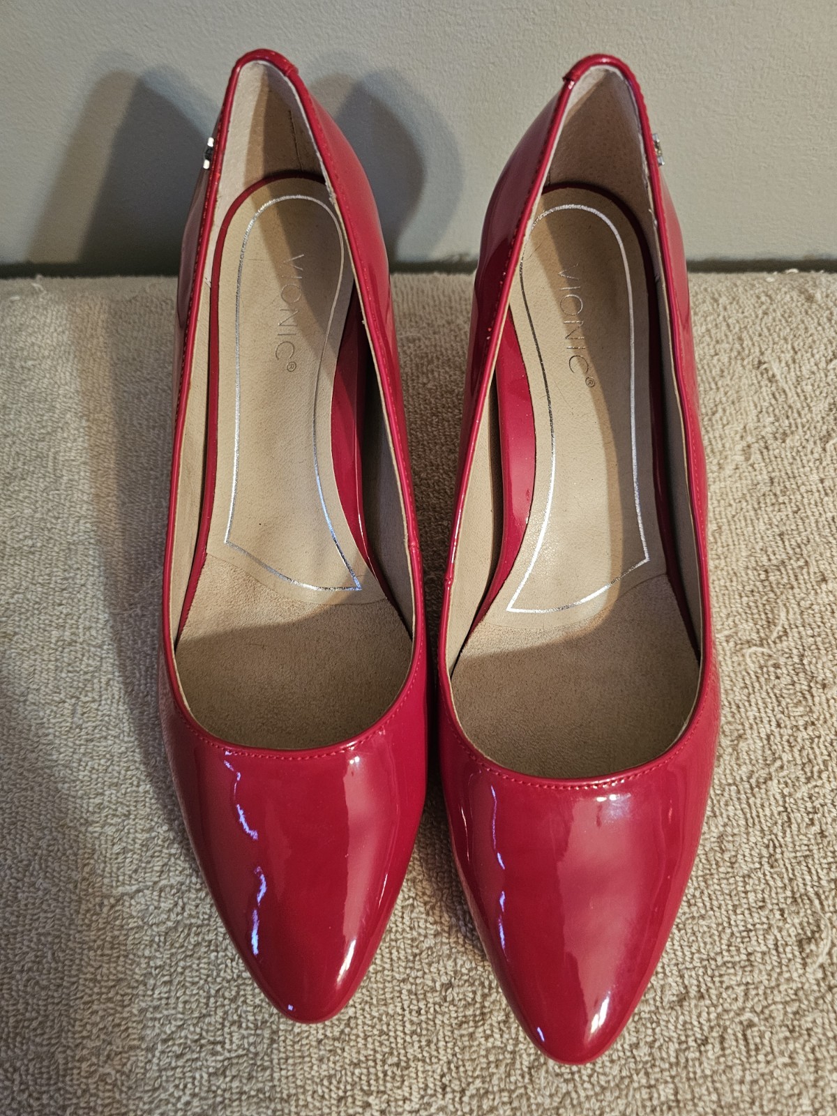 Vionic Mia Red Patent Dress 2″ Heels Shoes Women 7 1/2 Wide New