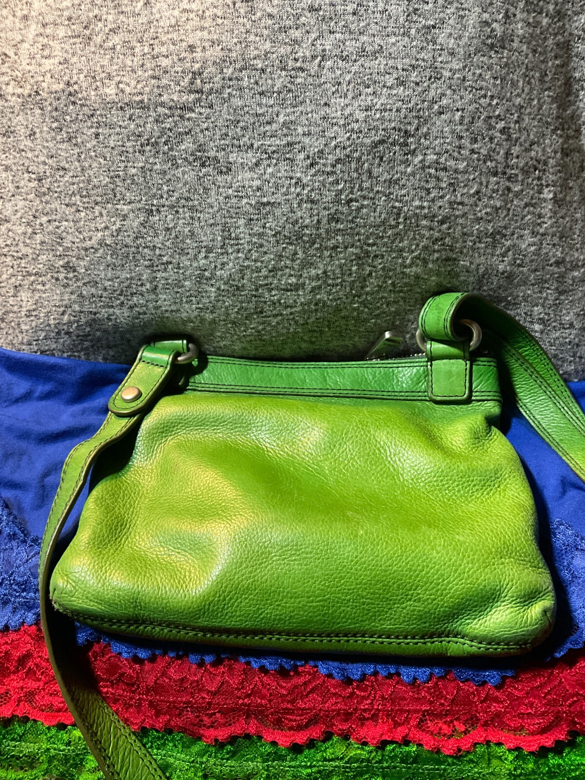 Fossil Marlowe Kelly Green Pebble Leather Credit Card Turn Lock Zip Crossbody