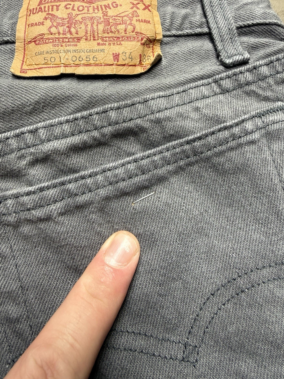 Vintage 80s Levi’s 501 Jeans Fit 32×36 Charcoal Grey Button Fly USA Made