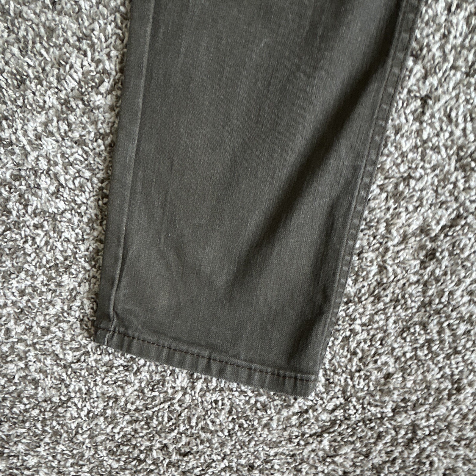 Levi’s Men’s Slim Fit Gray Dark Wash Denim Jeans Low Rise 5-Pocket Zip Fly