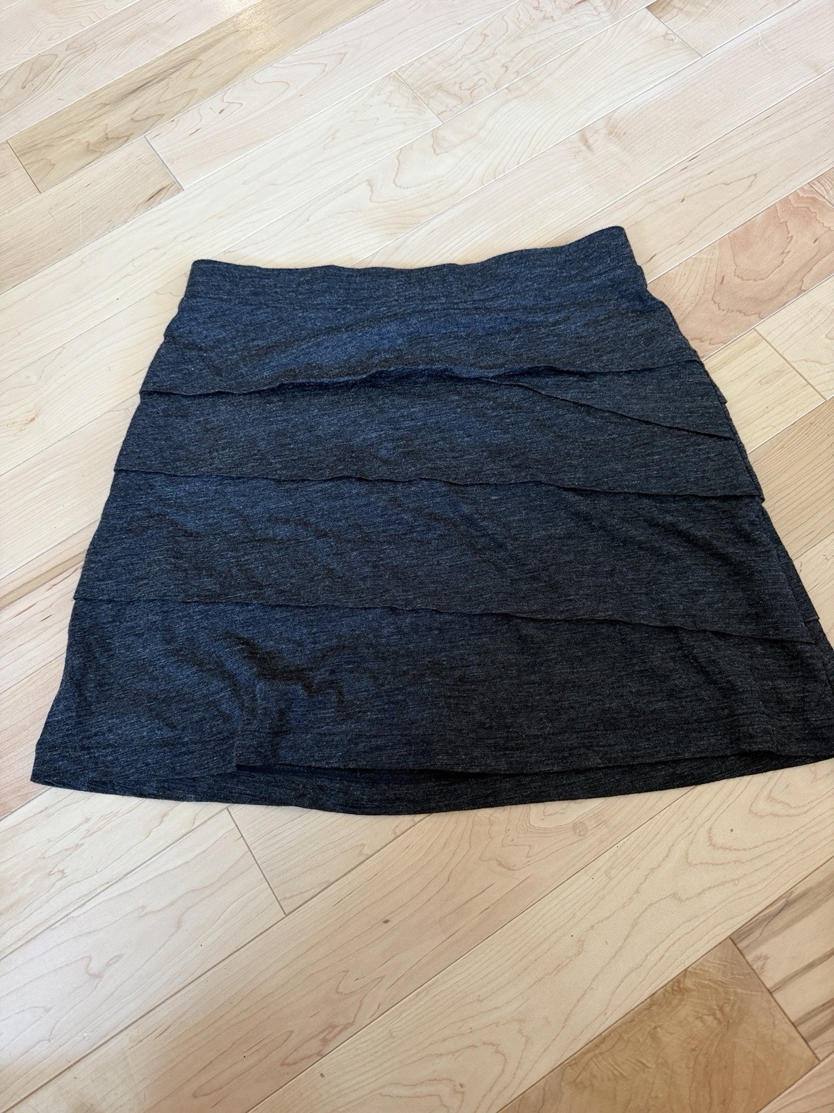 Prana Women’s Leah Charcoal Gray Tiered Pull On Skirt Size Small S Wool Blend