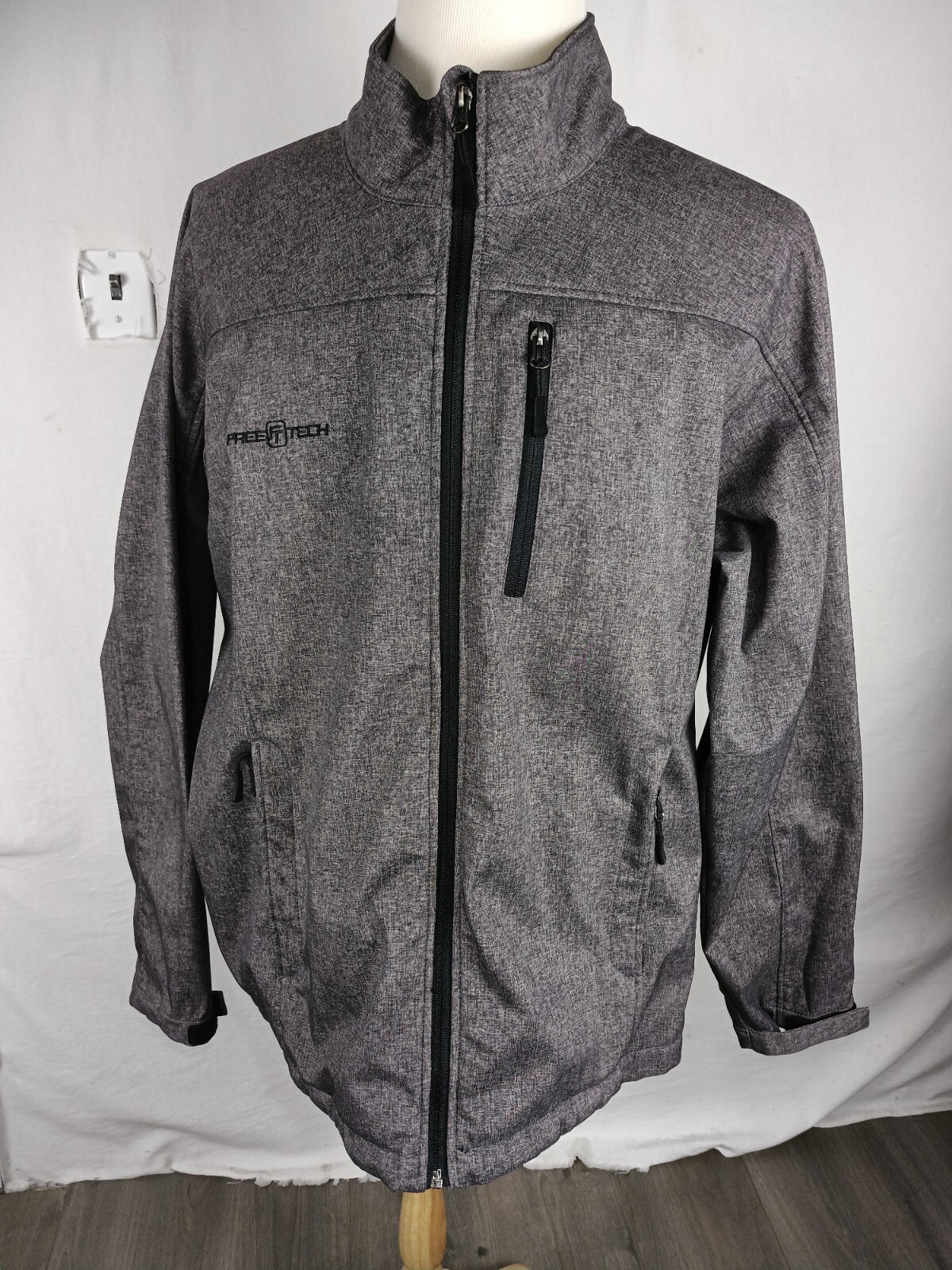 Freetech Mens Sz XL gray Active Wear Jacket B63