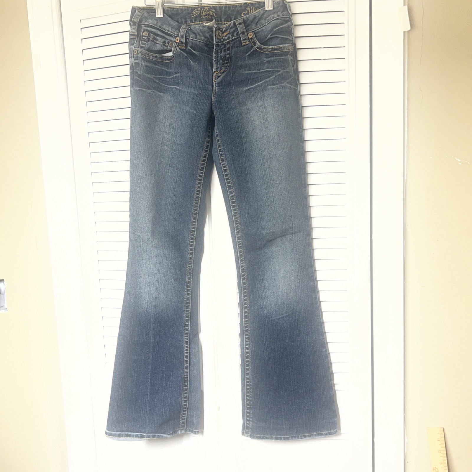 Silver Jeans Co. men’s Bootcut Jeans Blue Medium Wash Stretch Embroidered 31×33