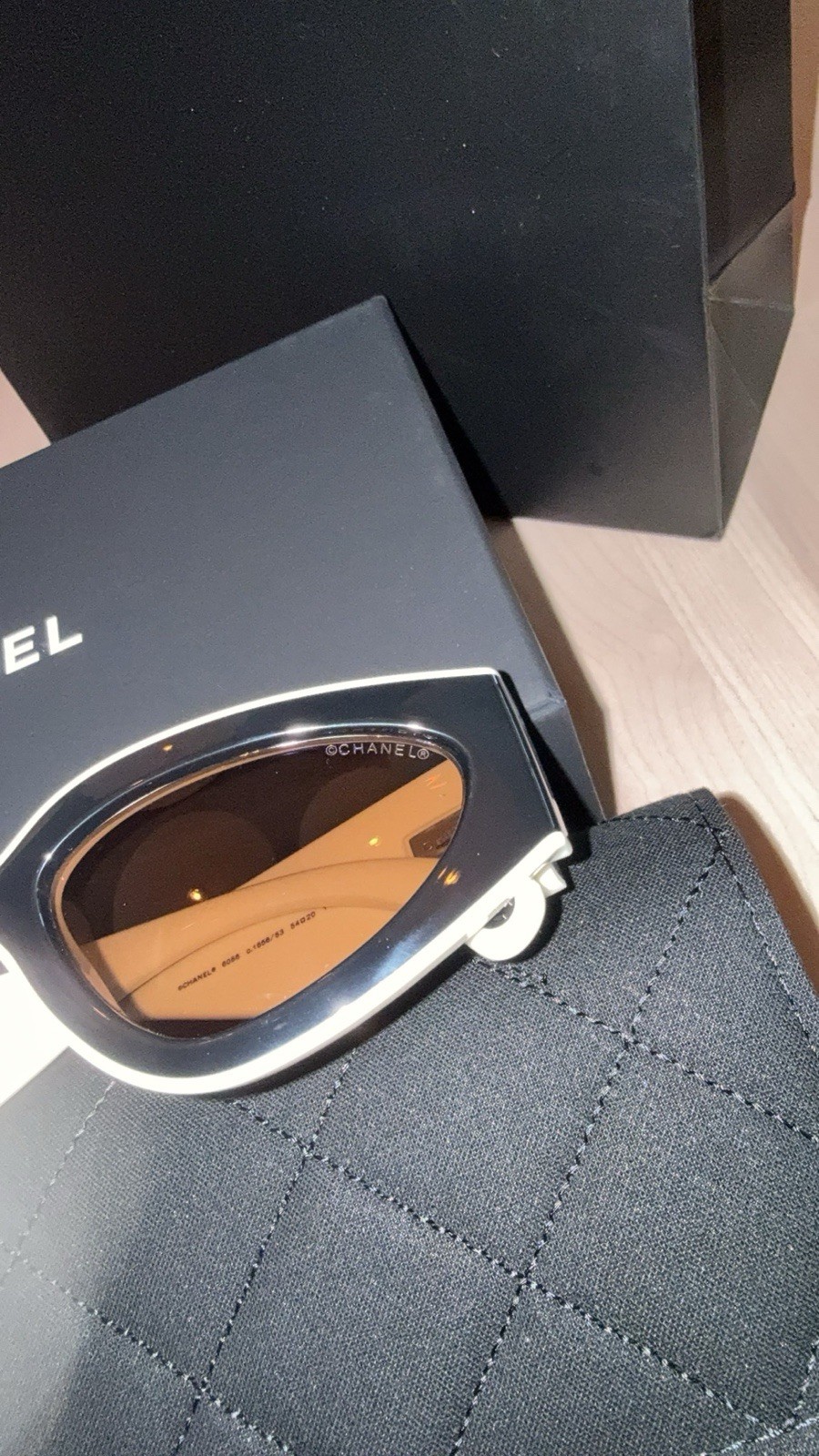 CHANEL Sunglasses Black &White Cat Eye CC Logo Authentic CH 6056 1656/53